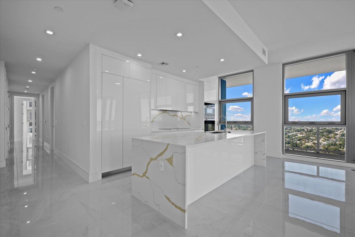 220 Lake Shore #2223, Lake Park FL 33403