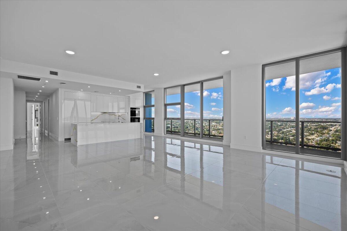 220 Lake Shore #2223, Lake Park FL 33403