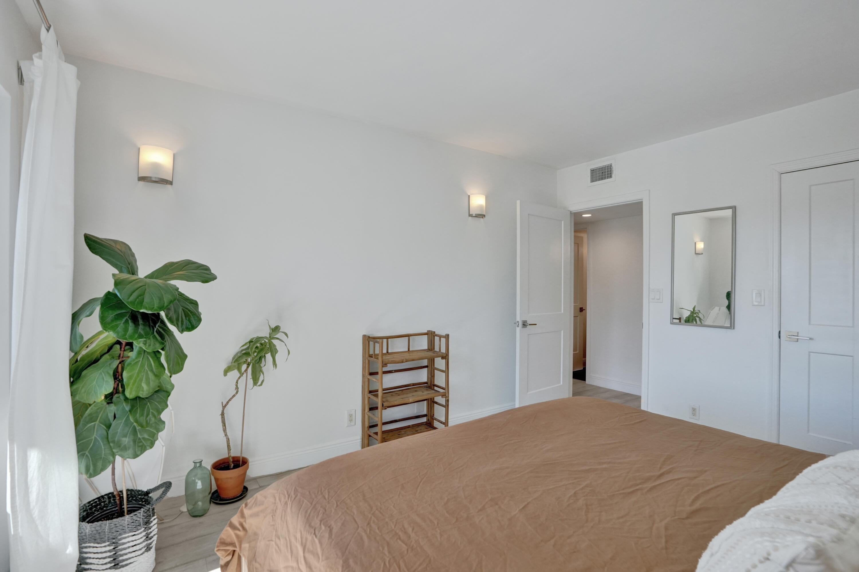 1000 River Reach #423, Fort Lauderdale FL 33315