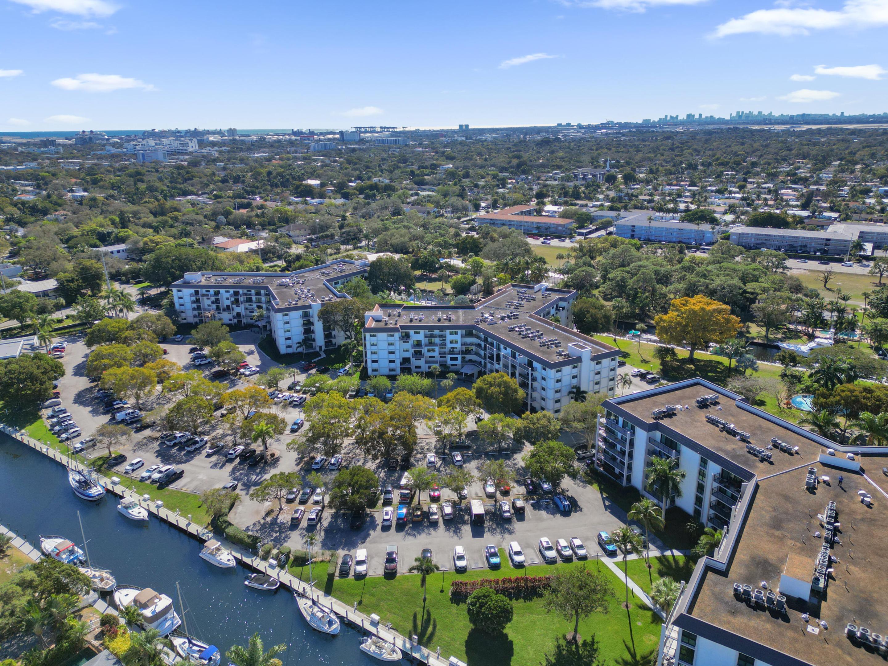 1000 River Reach #423, Fort Lauderdale FL 33315