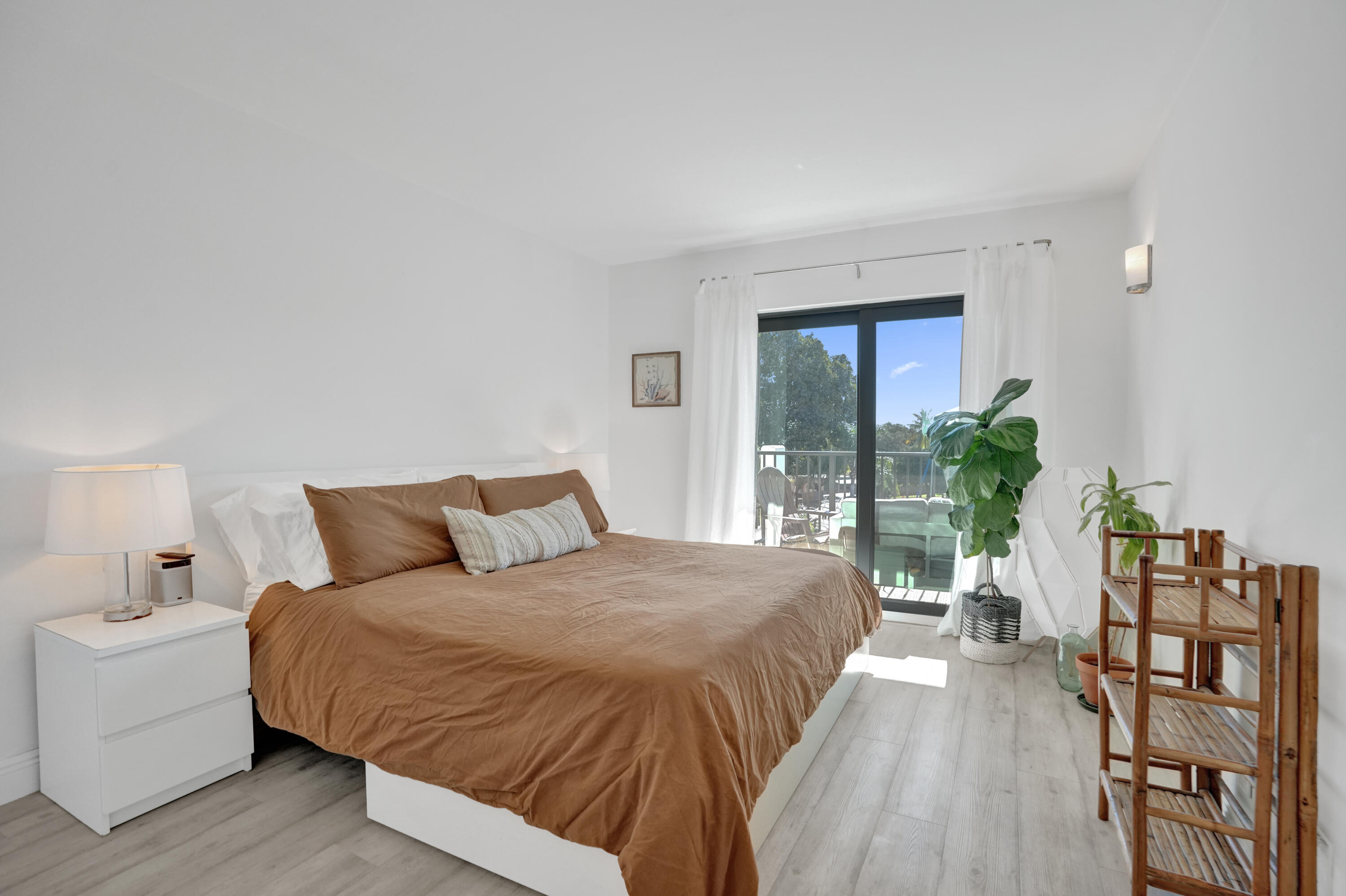 1000 River Reach #423, Fort Lauderdale FL 33315