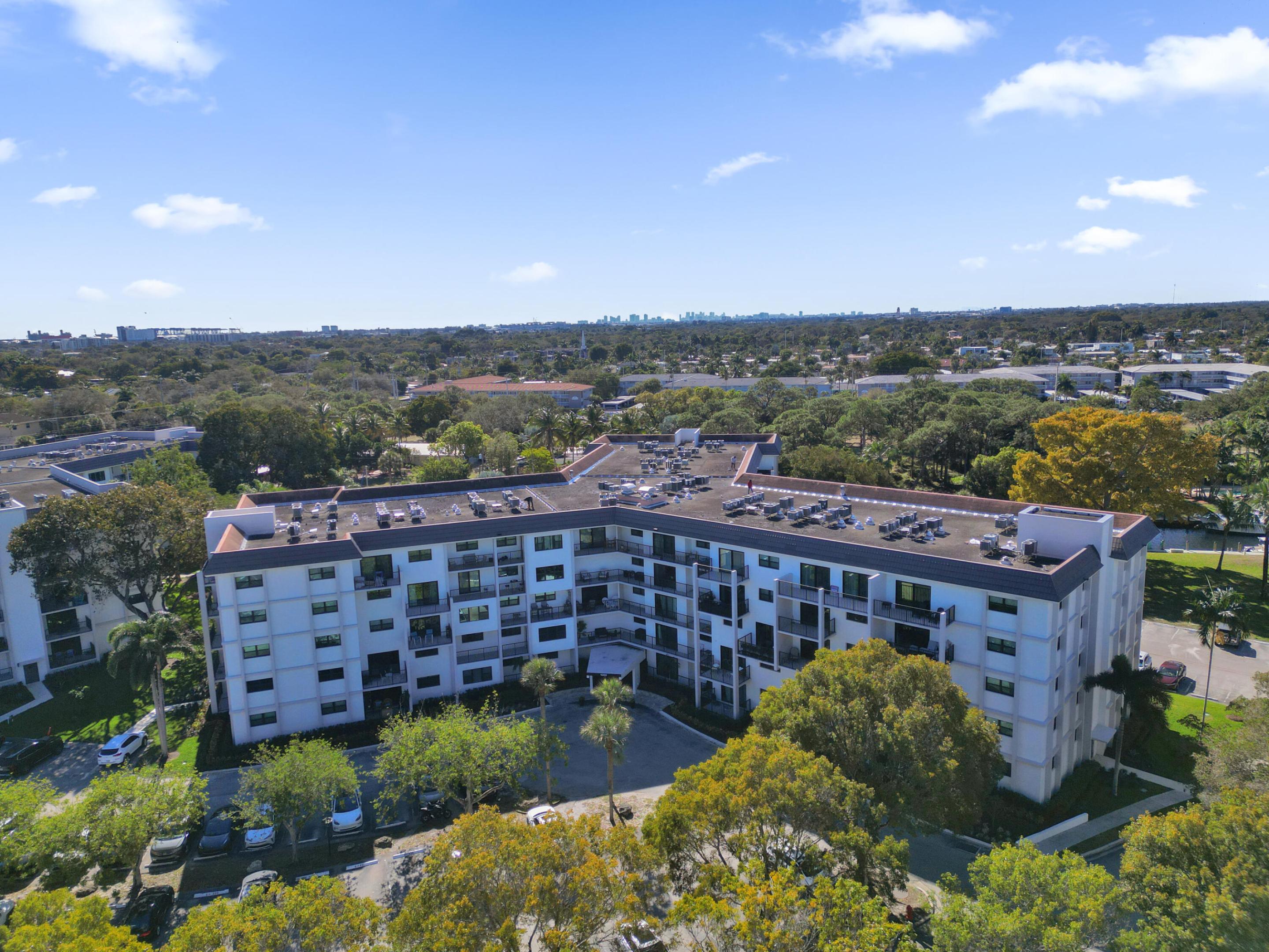 1000 River Reach #423, Fort Lauderdale FL 33315