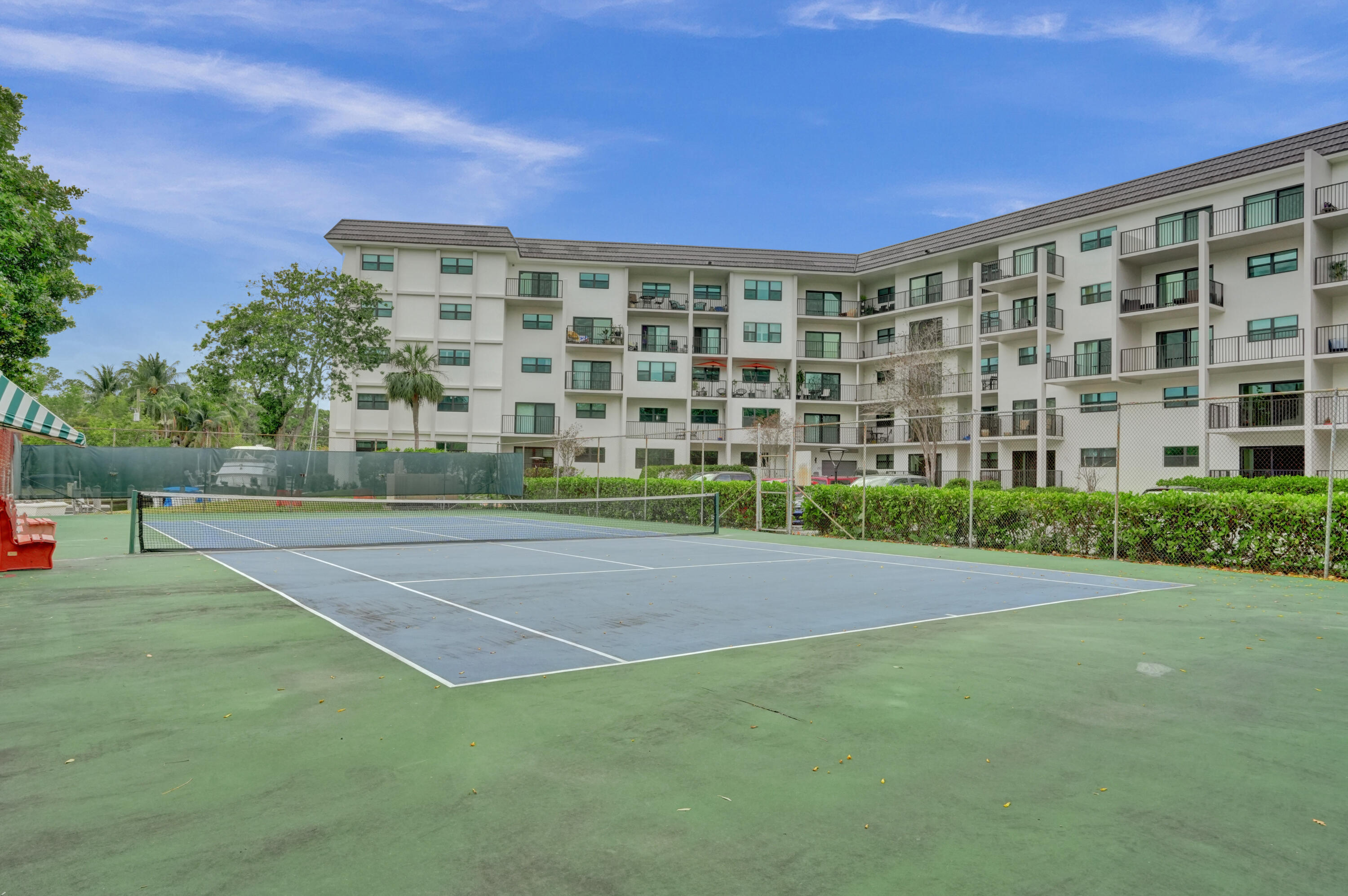 1000 River Reach #423, Fort Lauderdale FL 33315