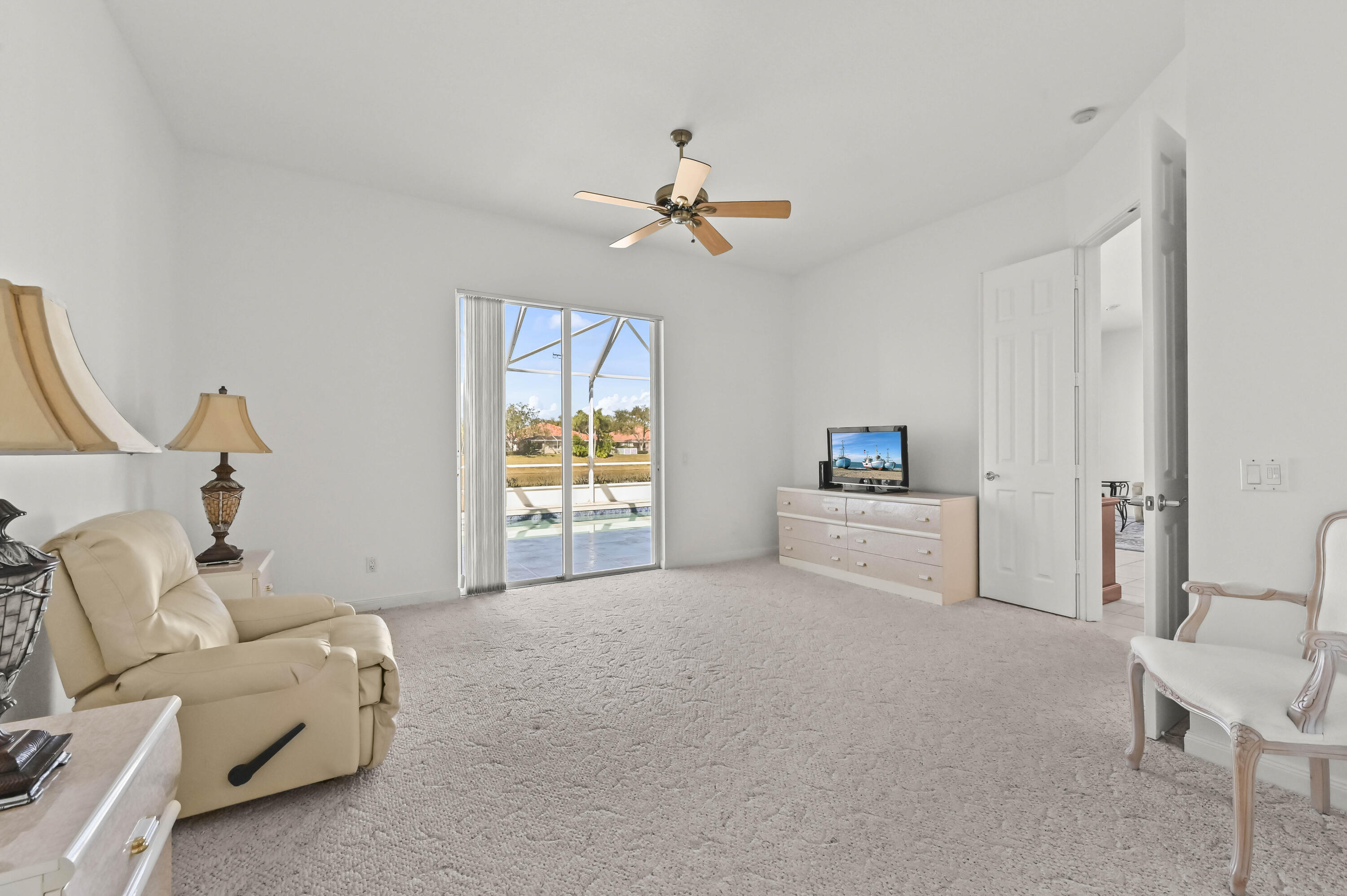 2699 Muskegon, West Palm Beach FL 33411