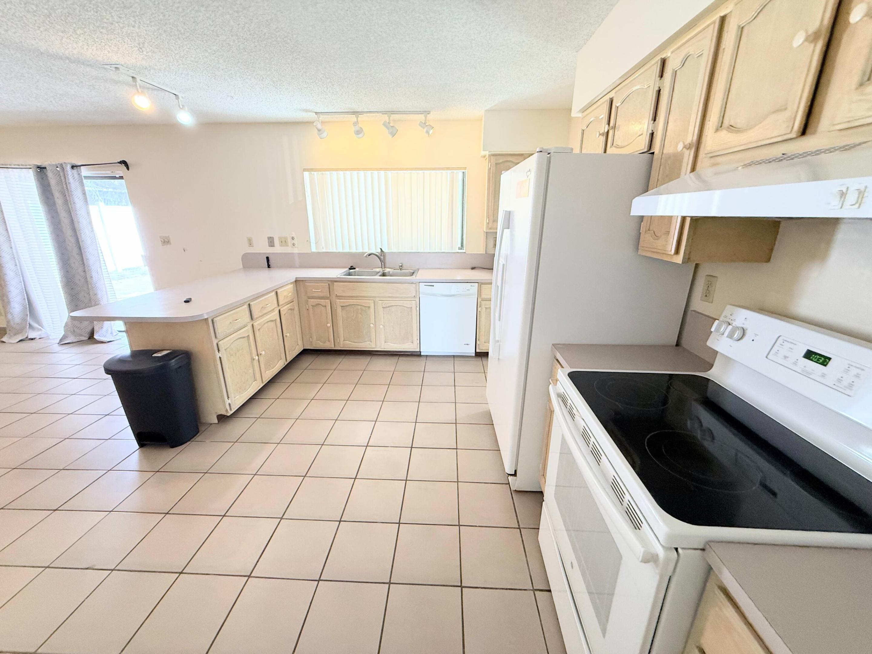 17726 Raintree, Boca Raton FL 33487