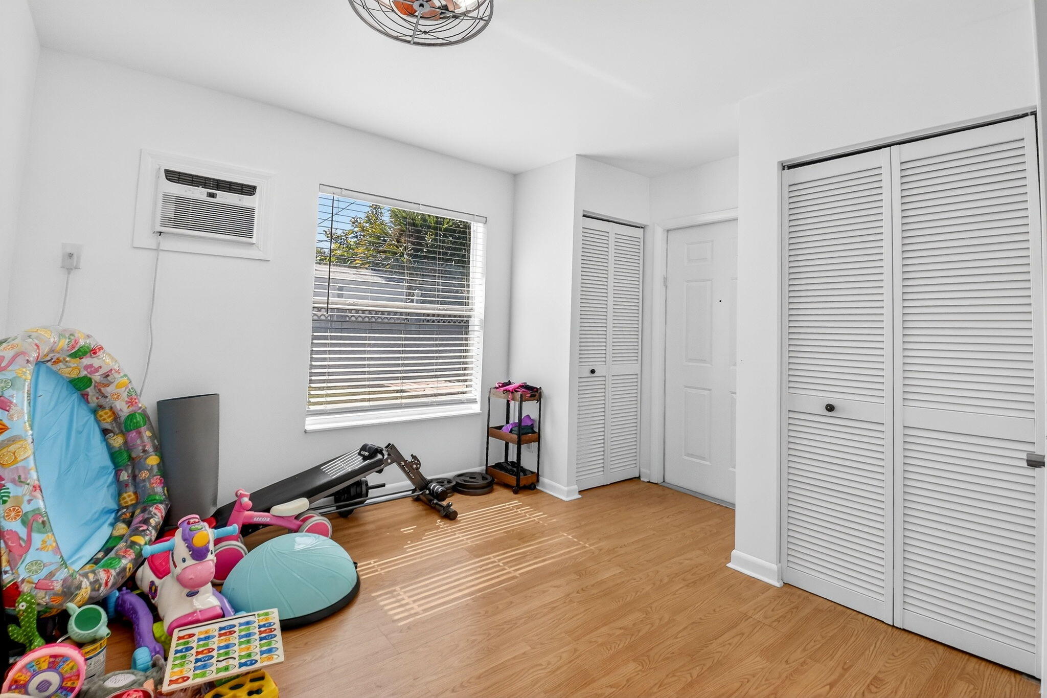 3651 Palm, Riviera Beach FL 33404