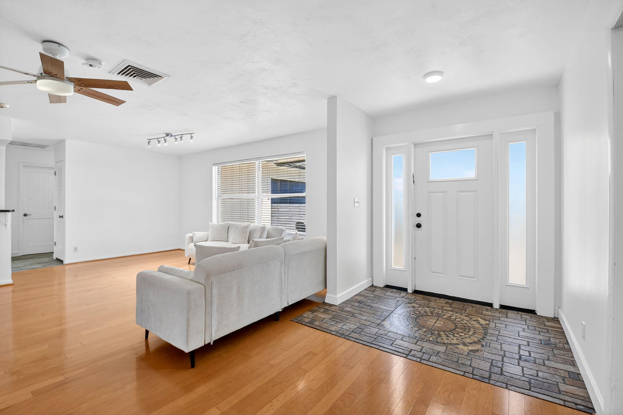 3651 Palm, Riviera Beach FL 33404