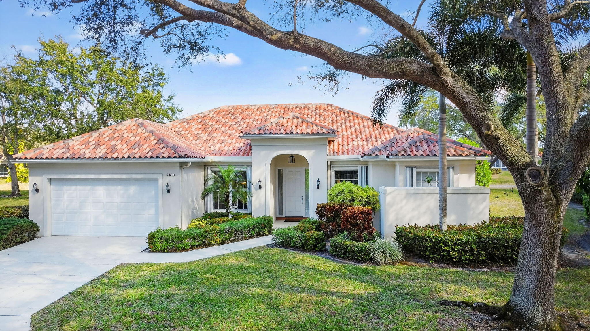 7139 Crystal Lake, West Palm Beach FL 33411