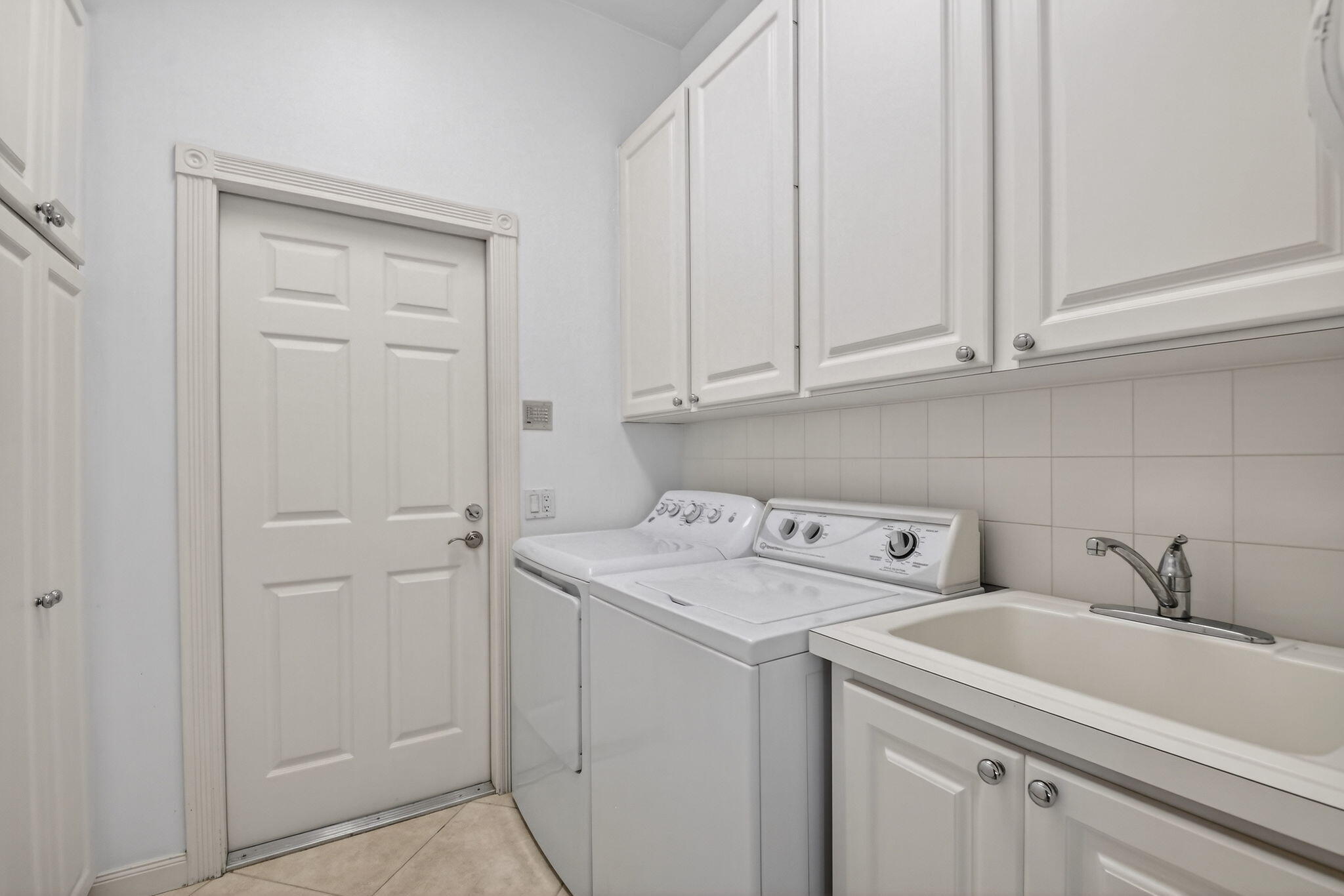 7139 Crystal Lake, West Palm Beach FL 33411