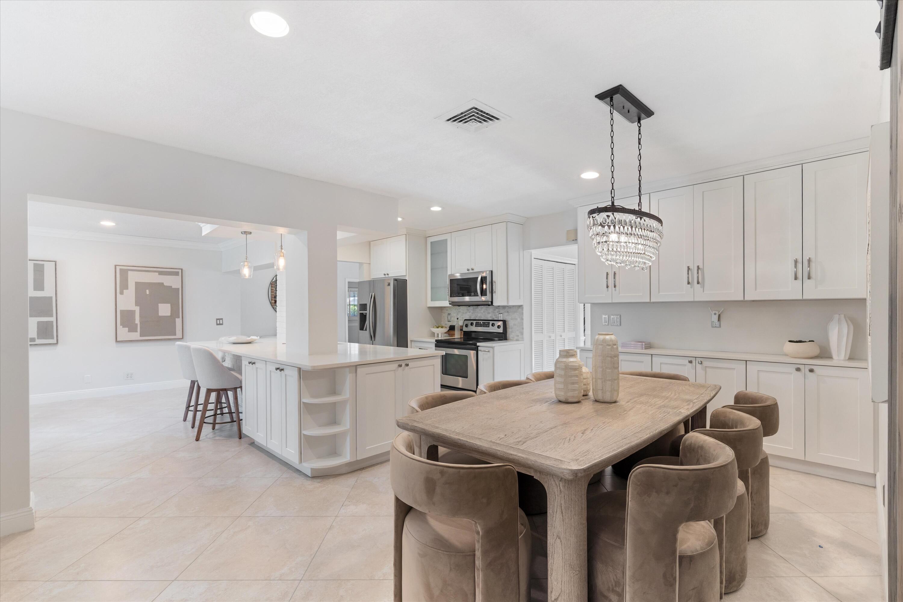1041 SW 7th, Boca Raton FL 33486
