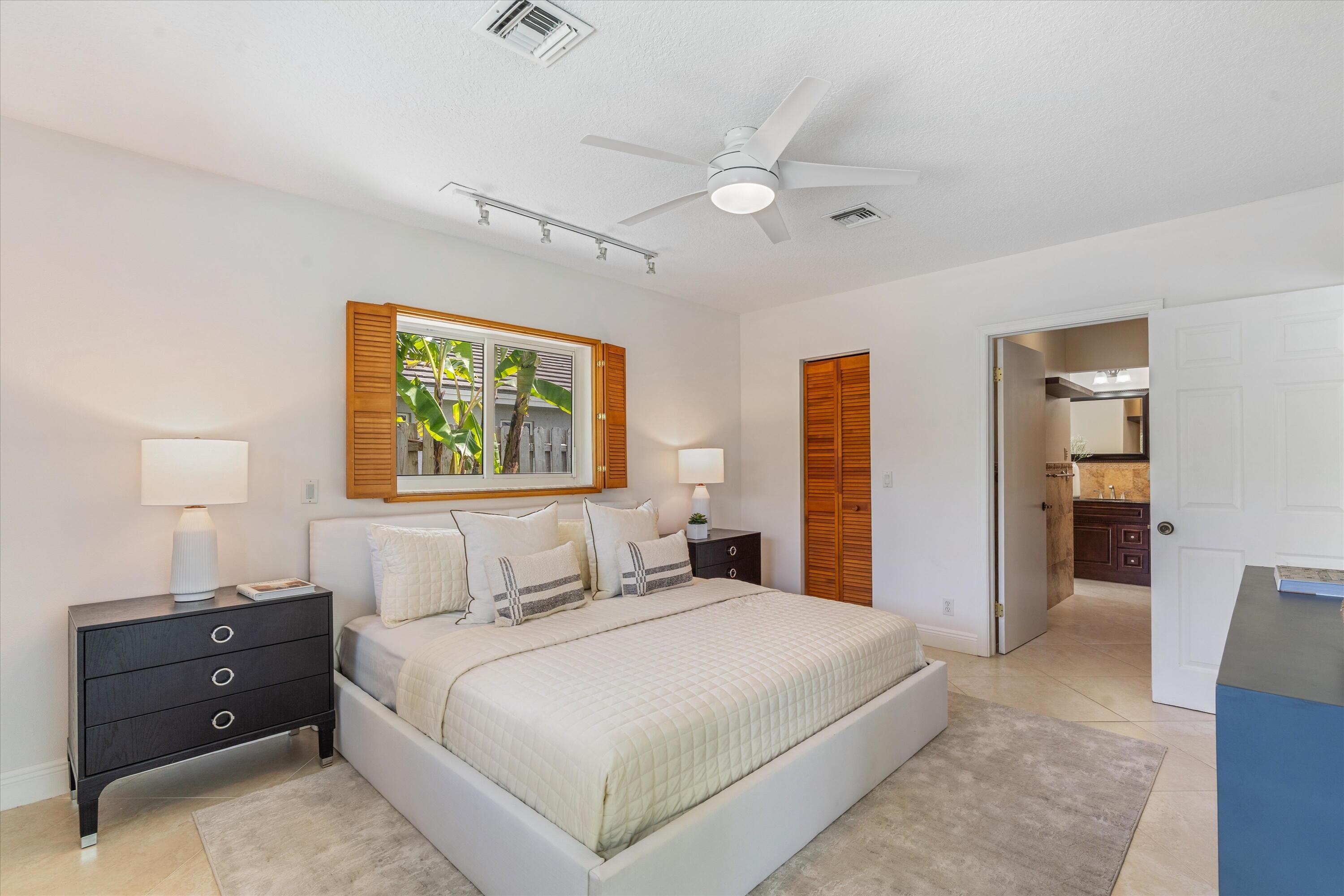 1041 SW 7th, Boca Raton FL 33486