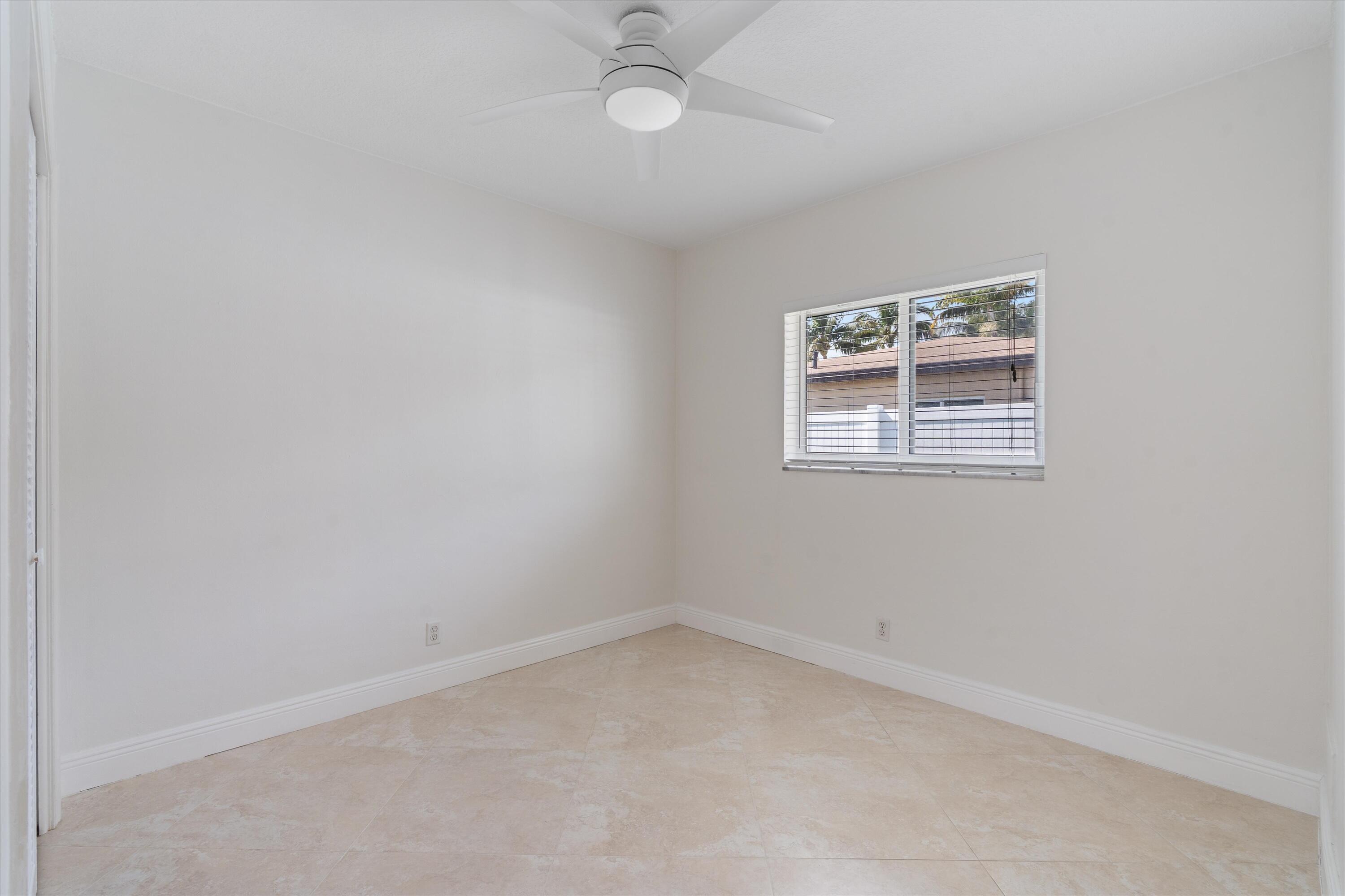 1041 SW 7th, Boca Raton FL 33486