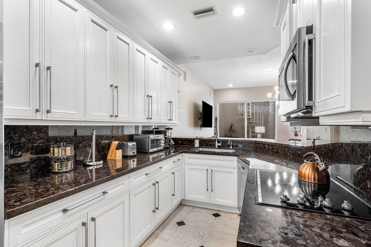 4517 S Ocean, Highland Beach FL 33487