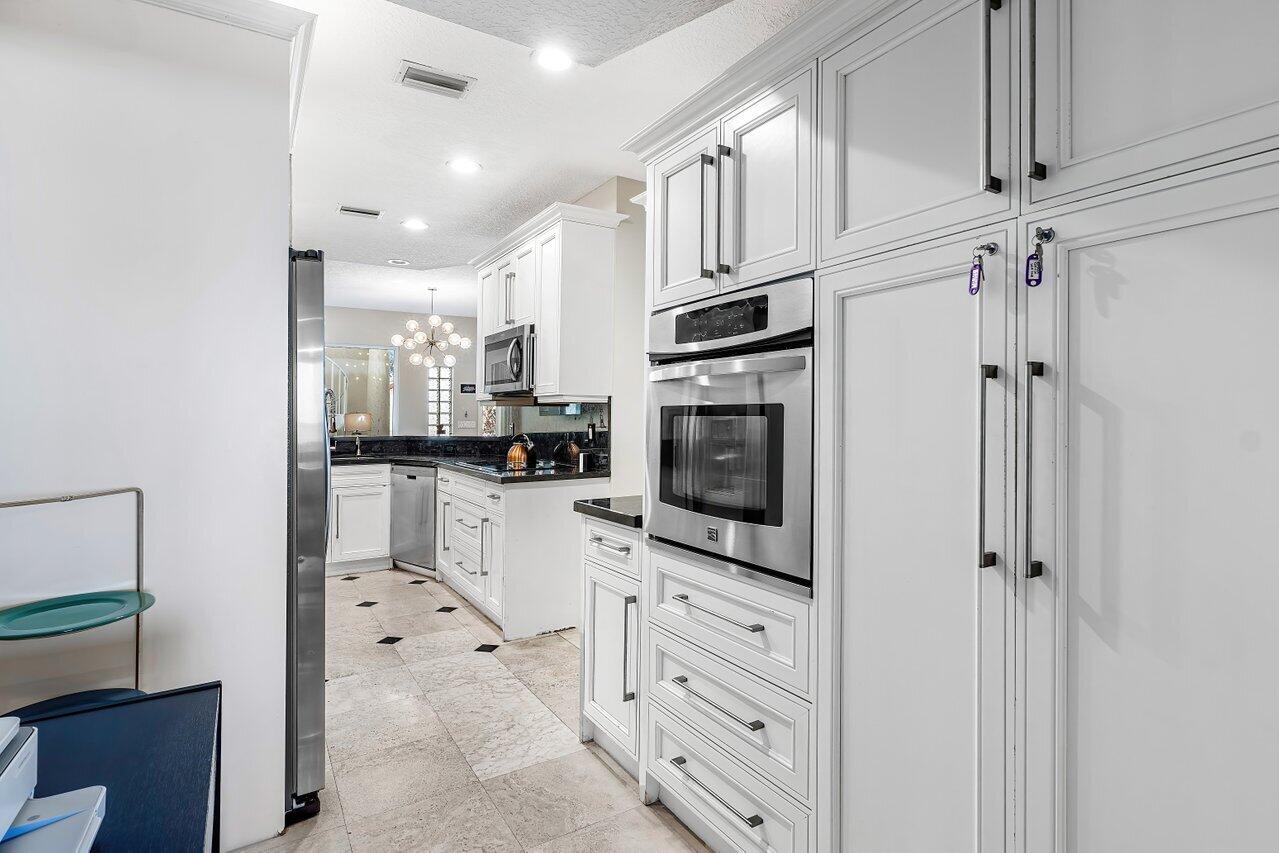 4517 S Ocean, Highland Beach FL 33487
