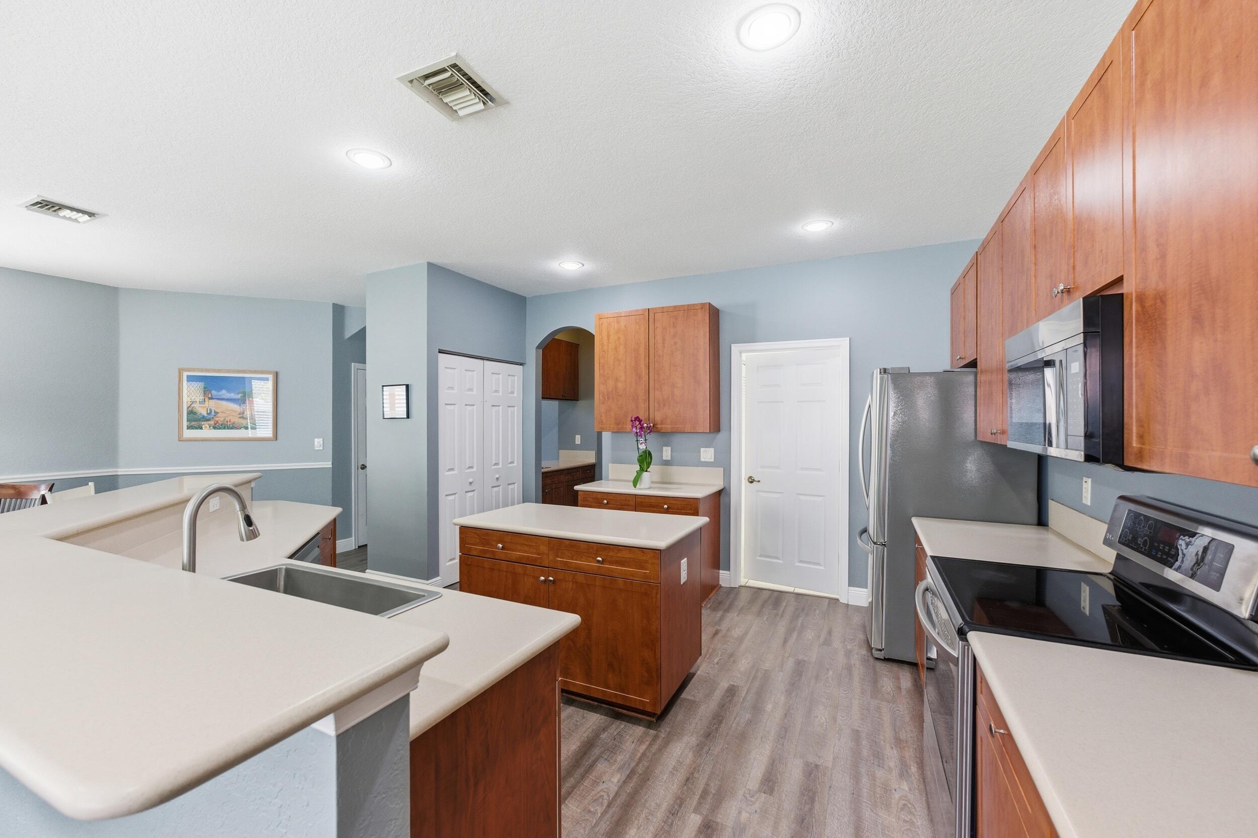 3093 Bollard, West Palm Beach FL 33411