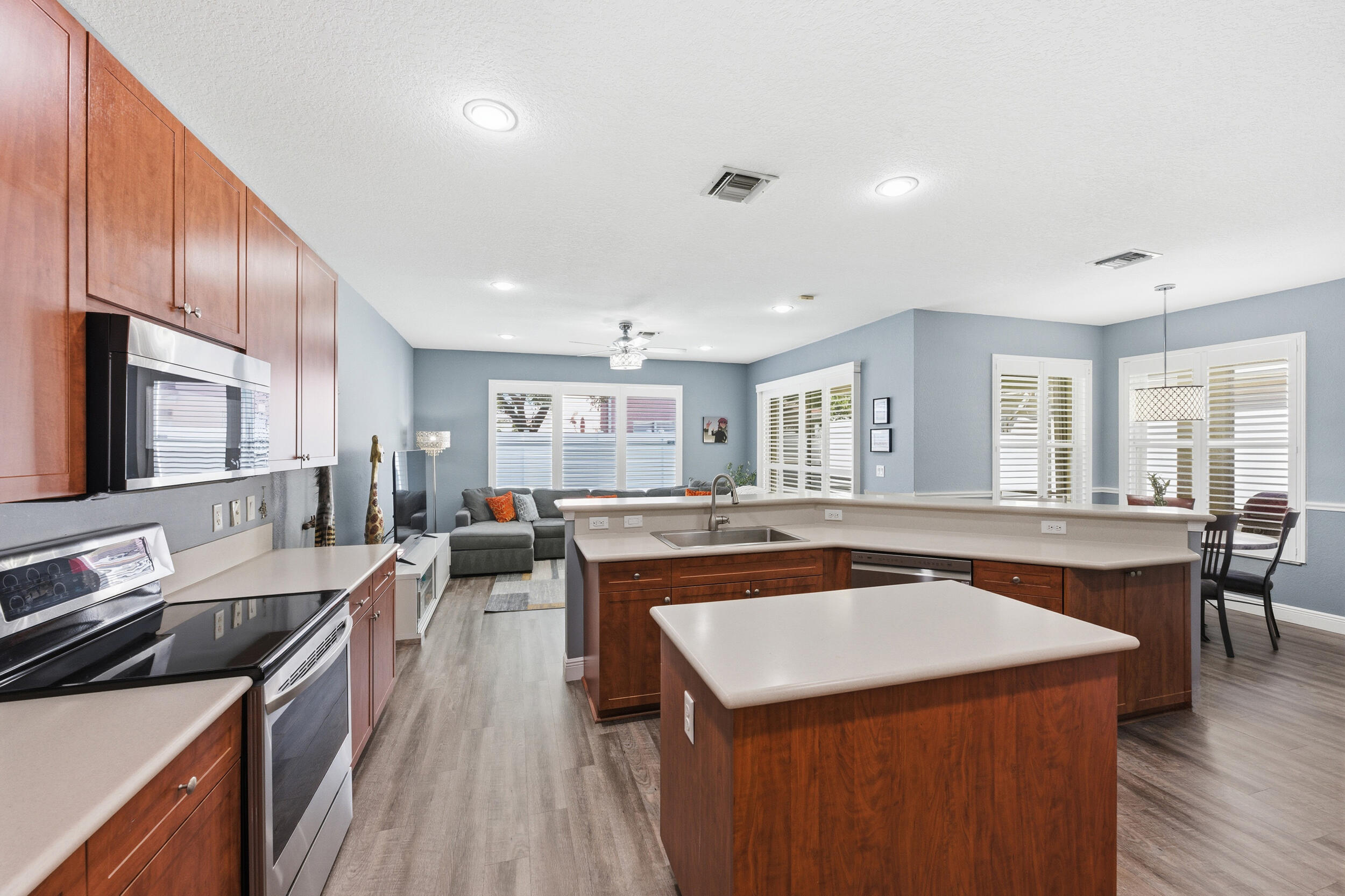 3093 Bollard, West Palm Beach FL 33411