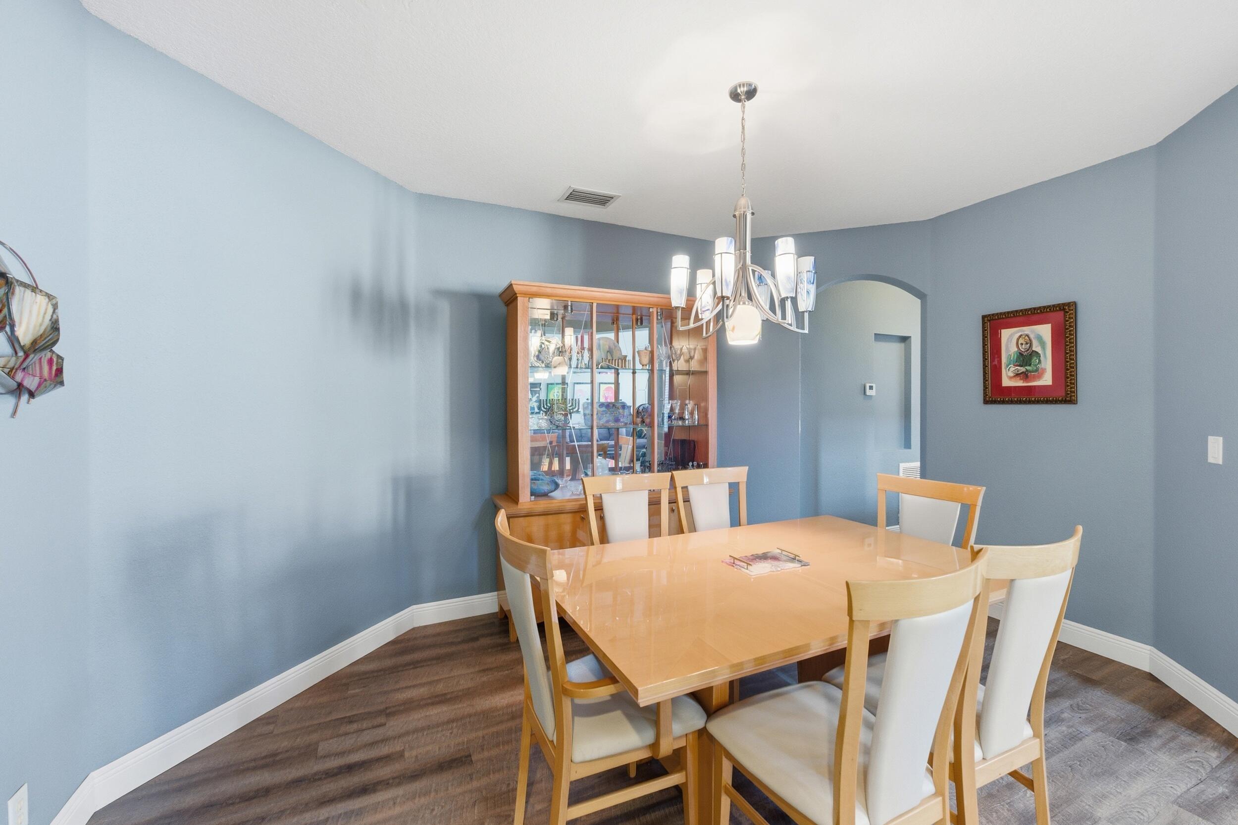 3093 Bollard, West Palm Beach FL 33411