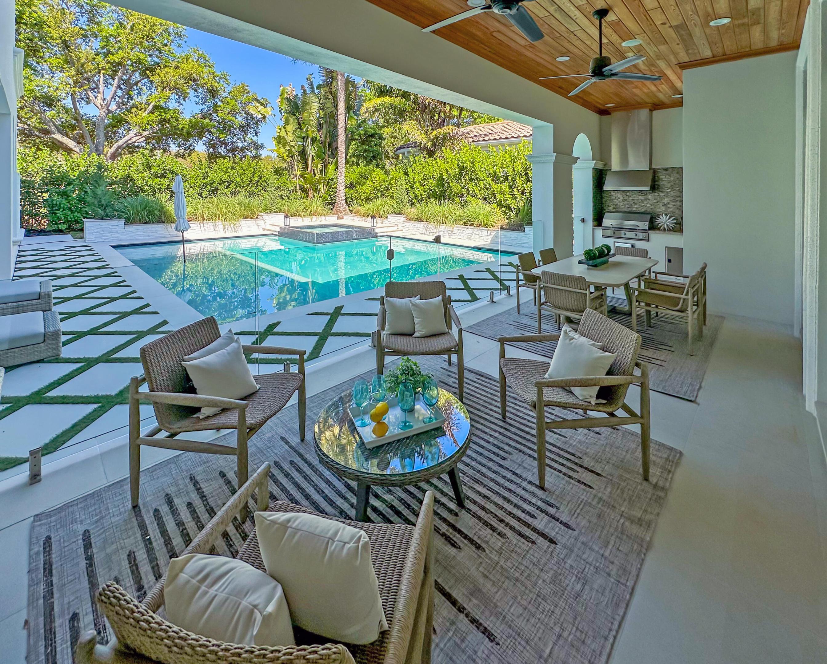 11513 Green Bayberry, Palm Beach Gardens FL 33418