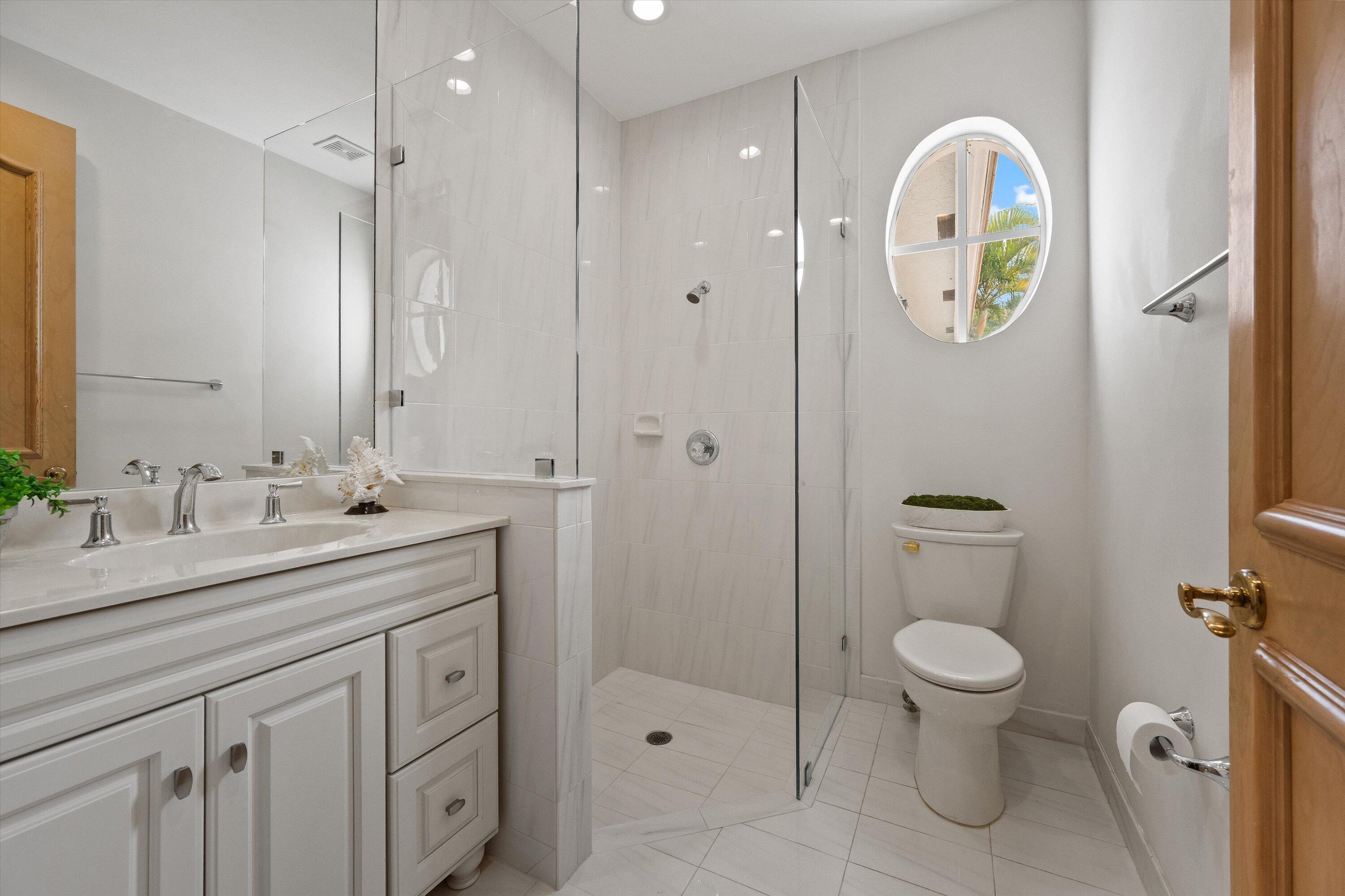 1362 Breakers West, West Palm Beach FL 33411