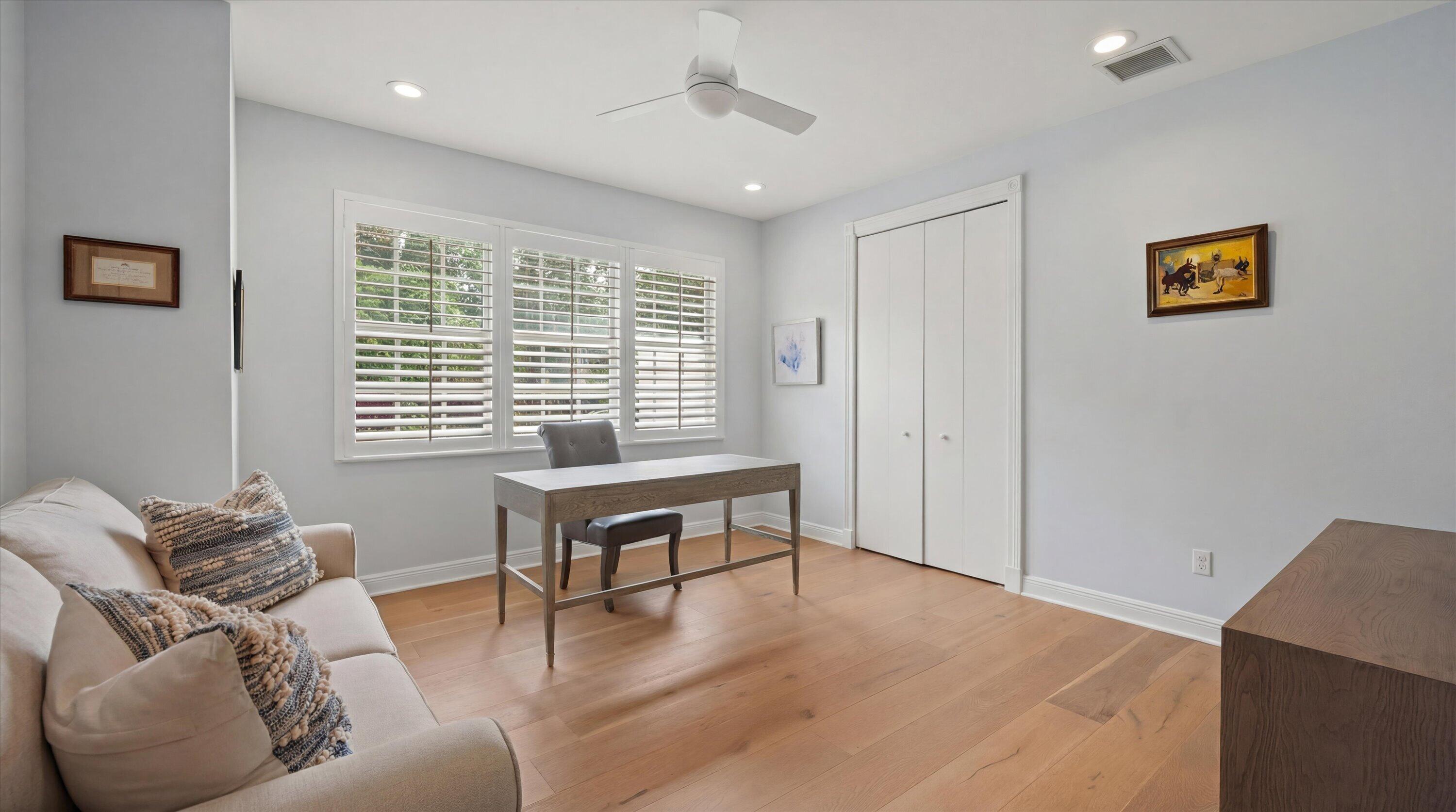 1362 Breakers West, West Palm Beach FL 33411