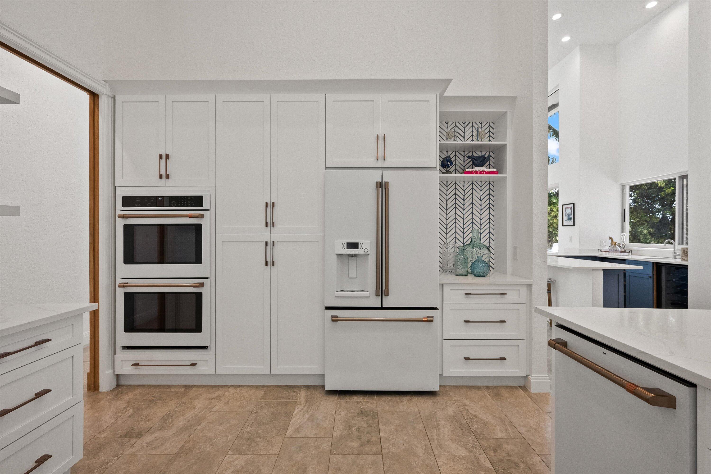 1362 Breakers West, West Palm Beach FL 33411