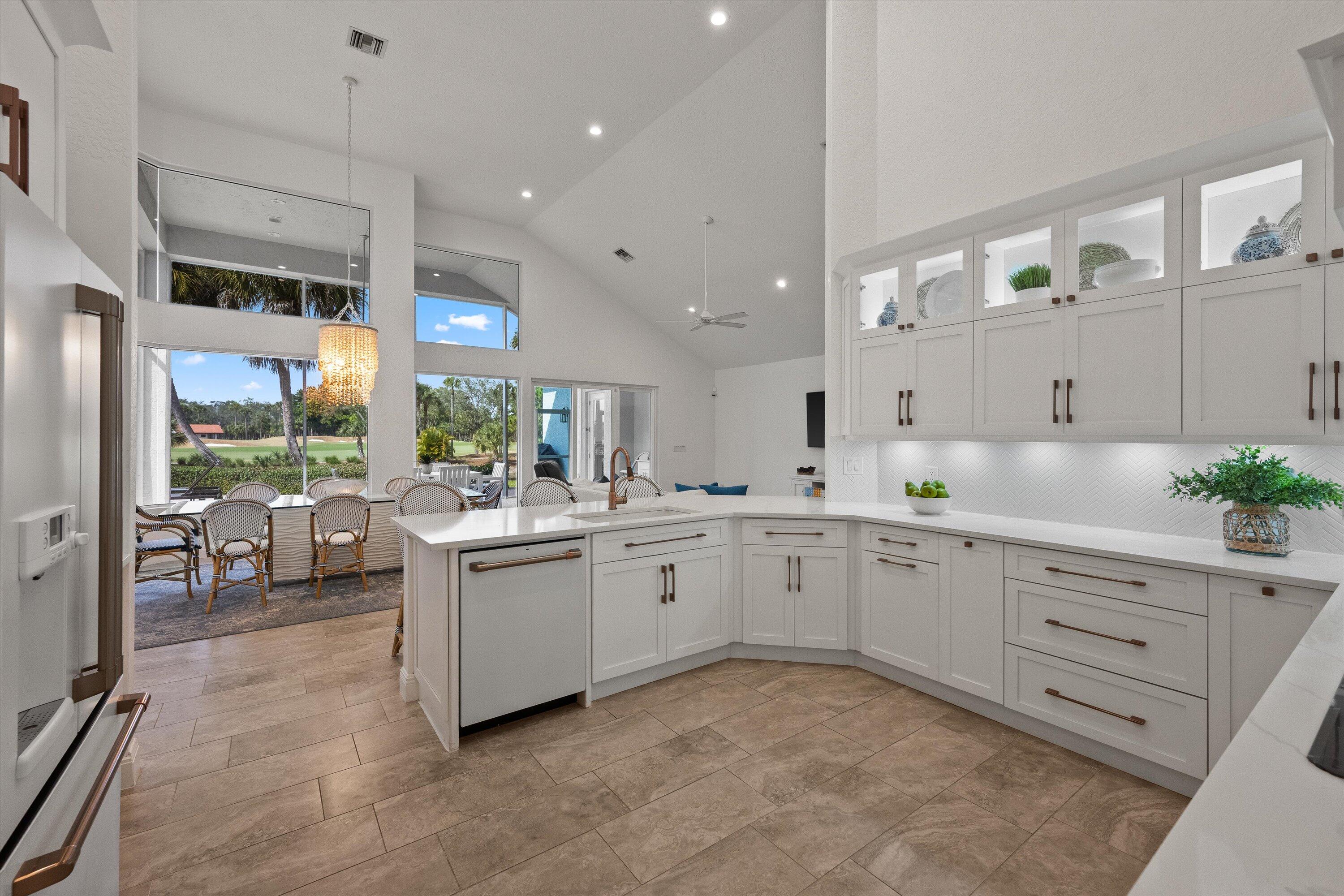 1362 Breakers West, West Palm Beach FL 33411