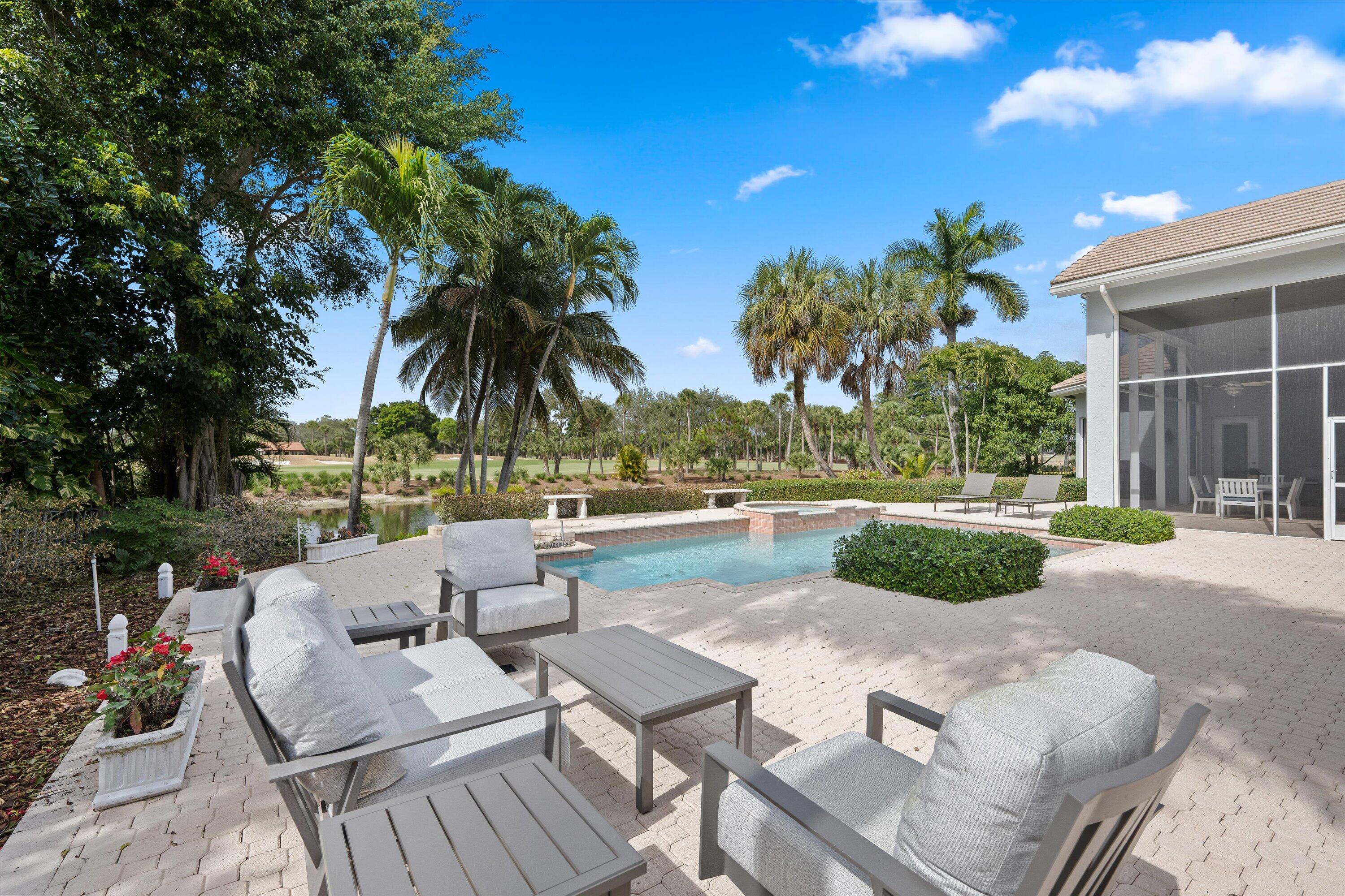 1362 Breakers West, West Palm Beach FL 33411