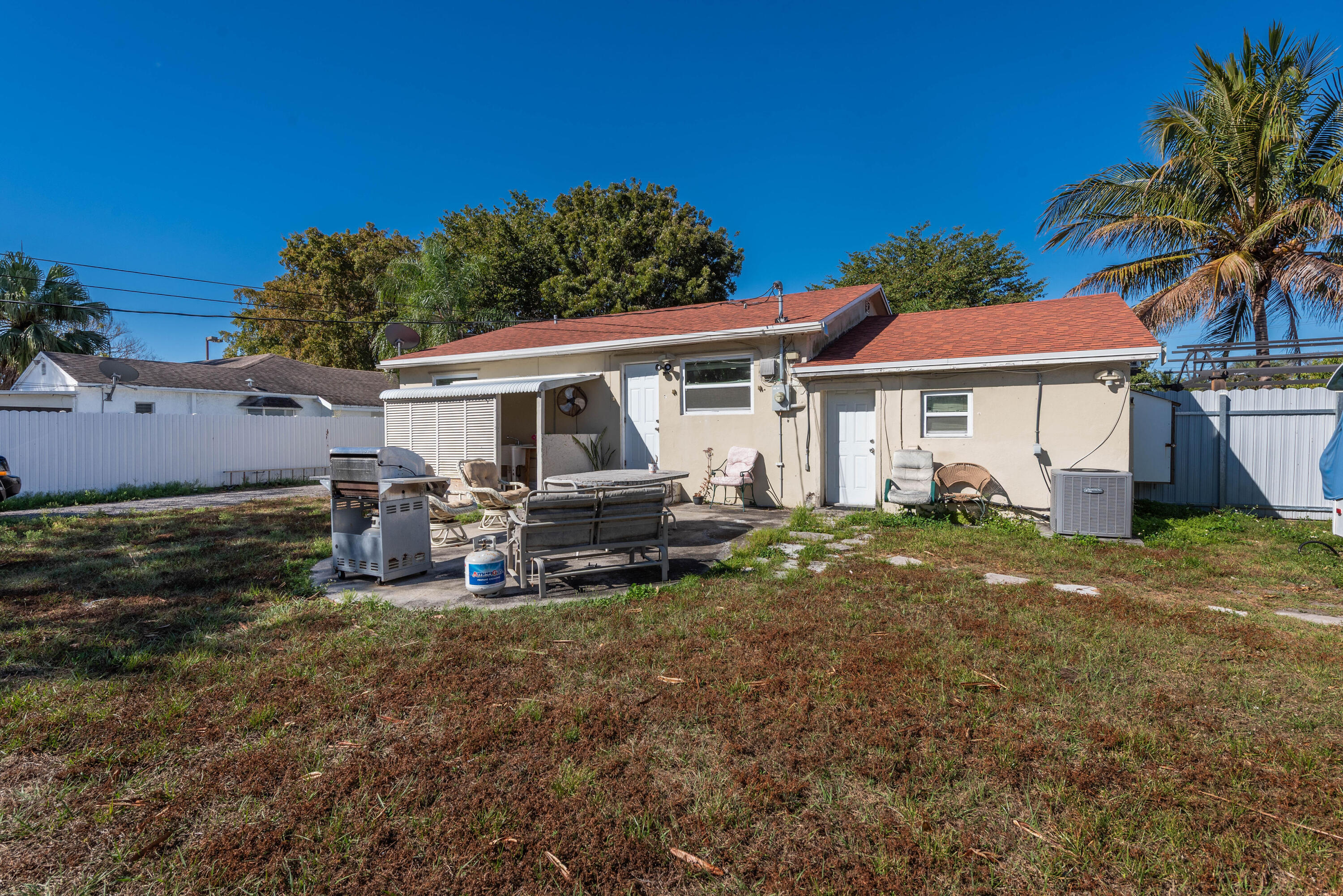 3914 Serubi, Palm Springs FL 33461