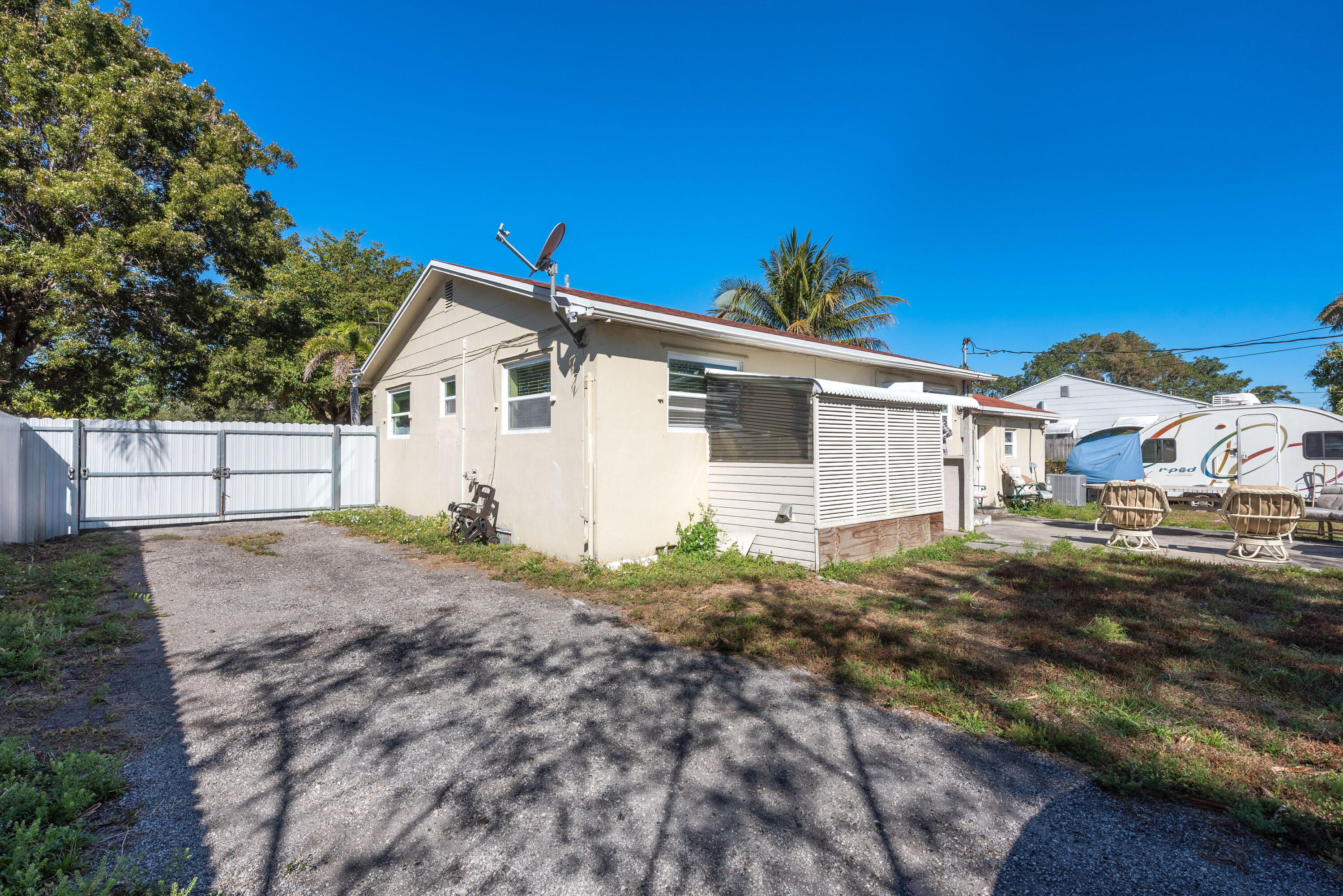 3914 Serubi, Palm Springs FL 33461