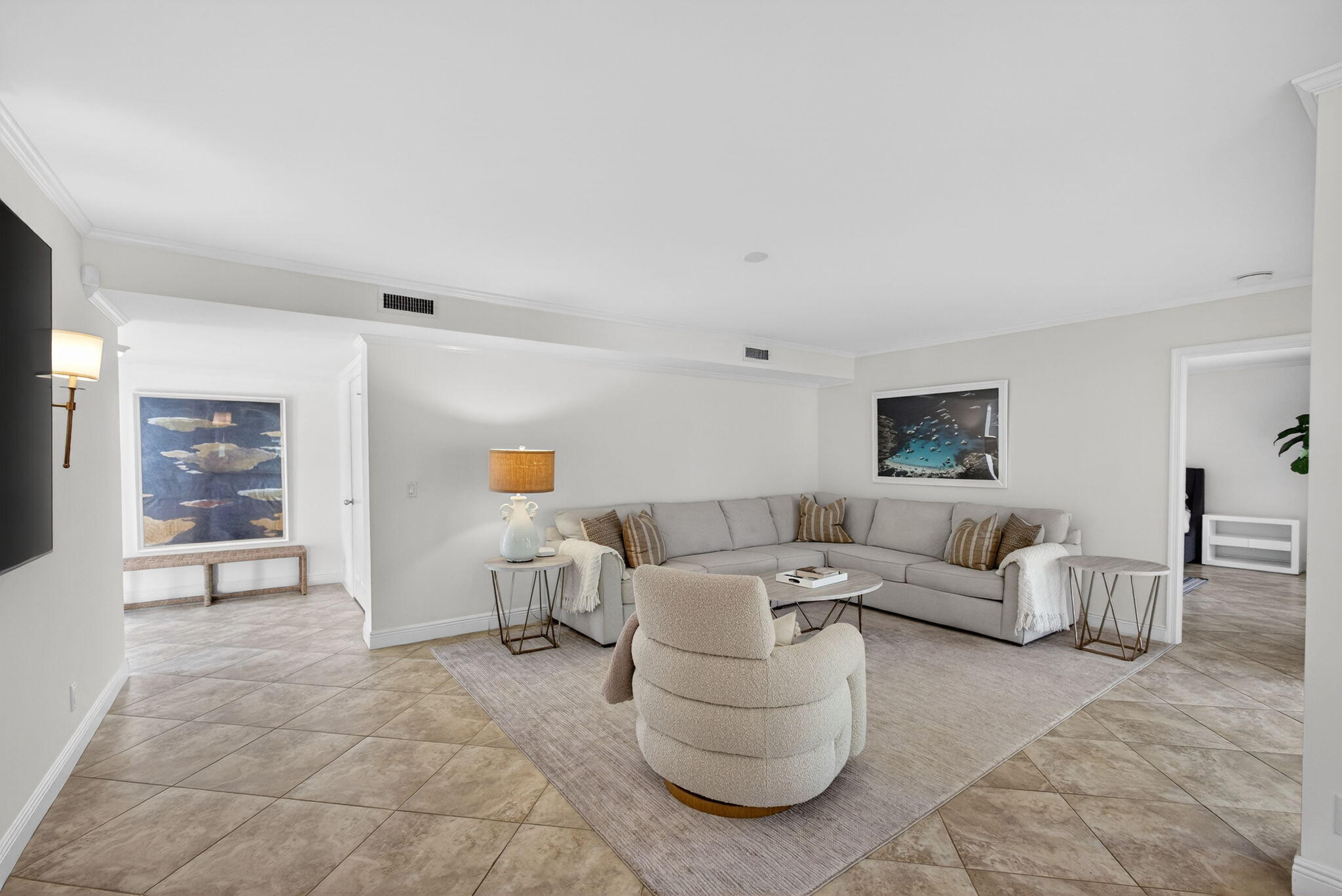 16648 Traders #108, Jupiter FL 33477