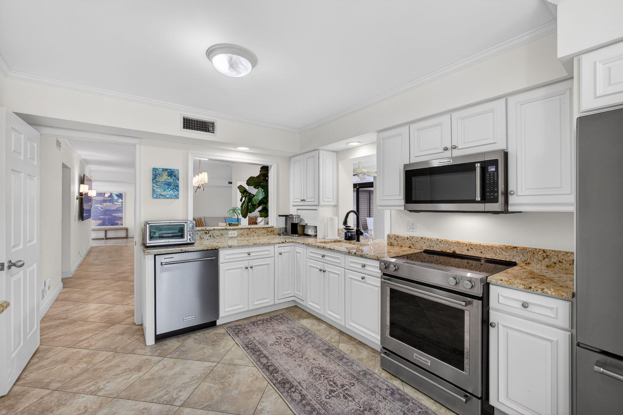 16648 Traders #108, Jupiter FL 33477