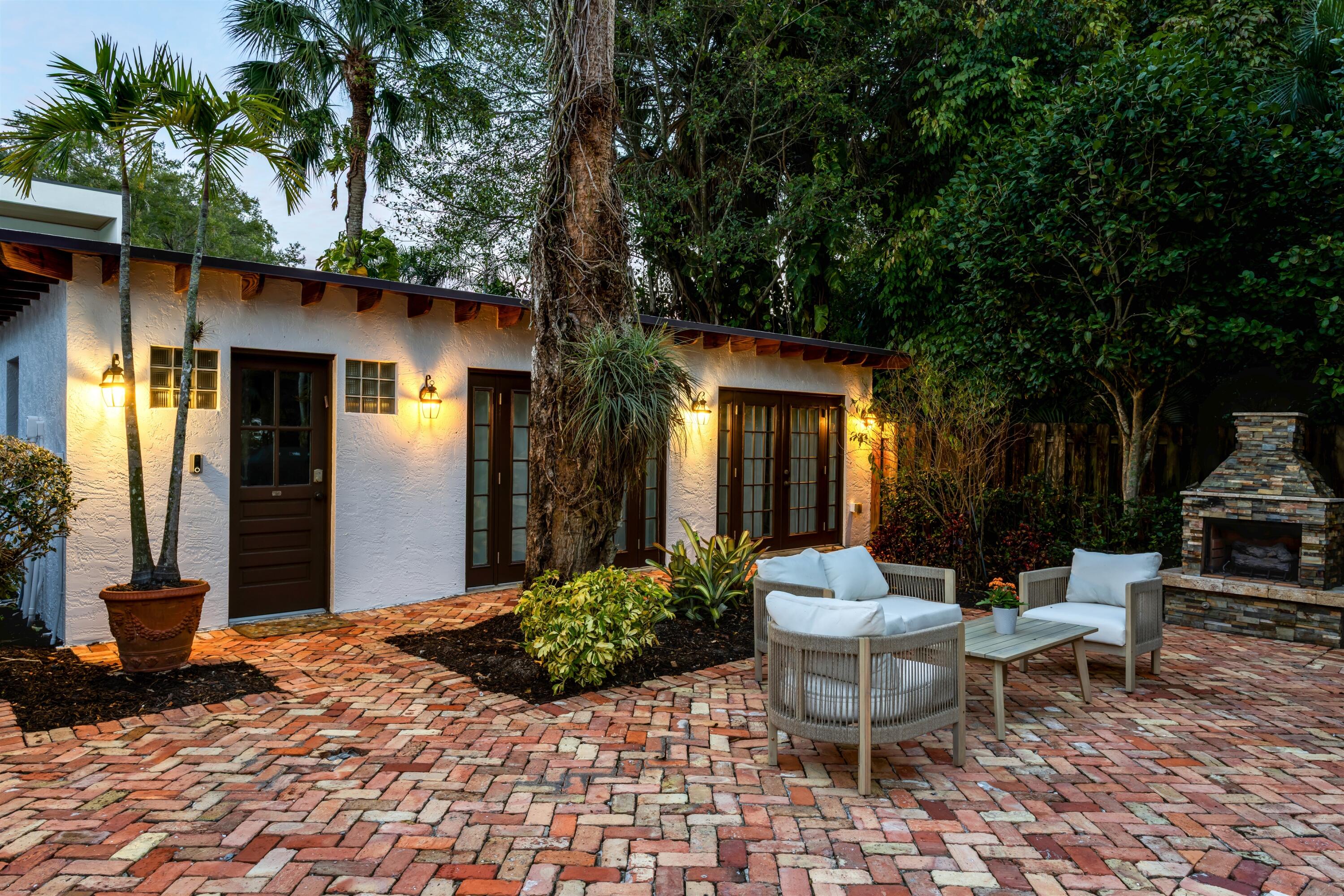 755 Alamanda, Boca Raton FL 33486