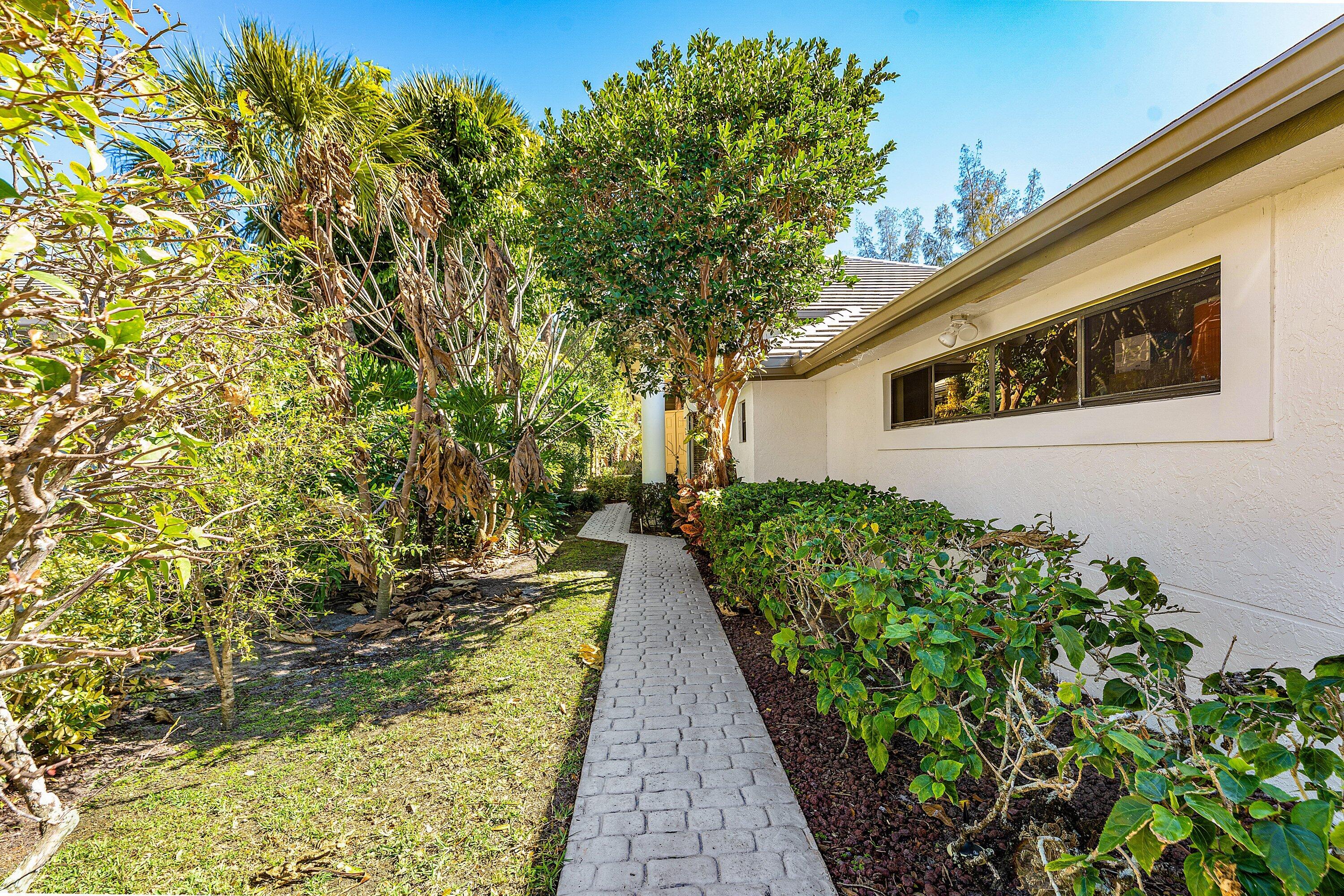 1120 Sand Drift #A, West Palm Beach FL 33411