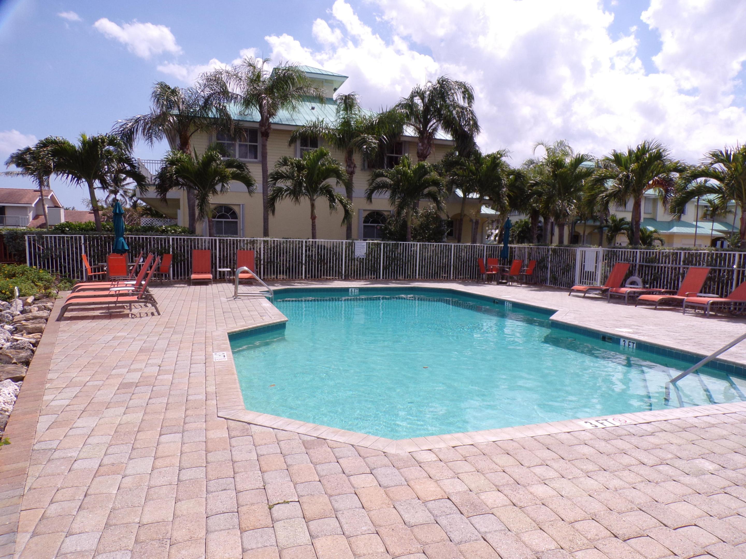 117 Barefoot, Hypoluxo FL 33462