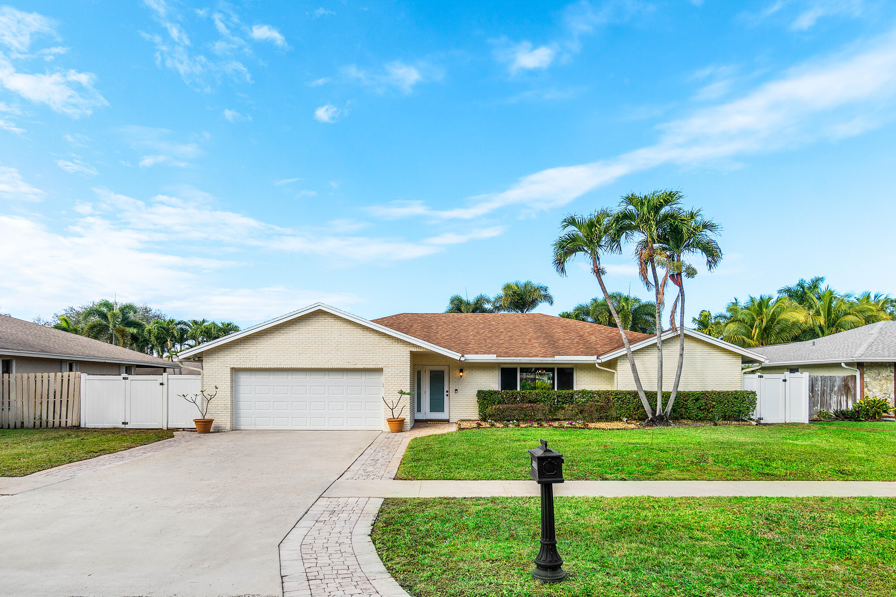 4060 Birchwood, Boca Raton FL 33487
