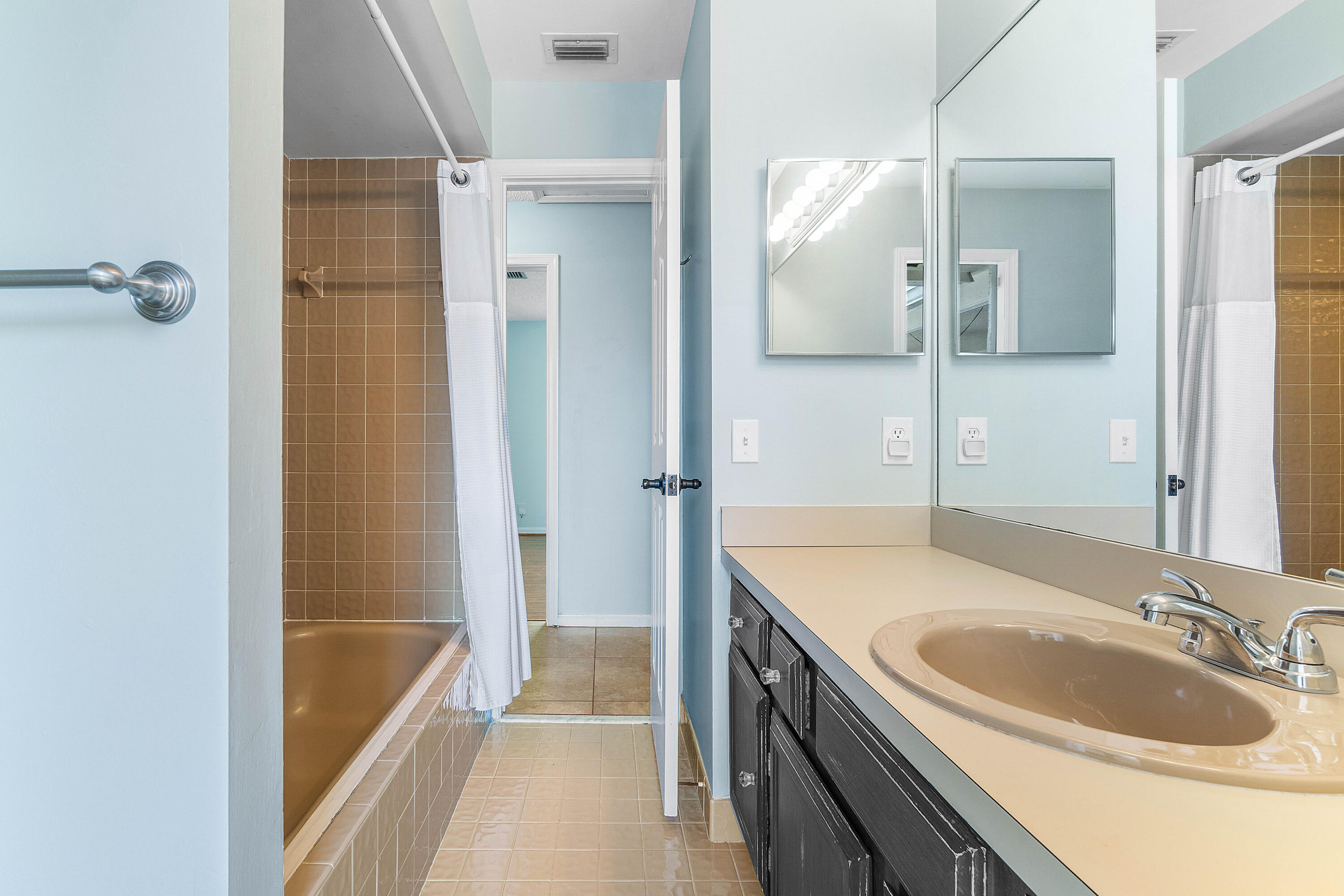 4060 Birchwood, Boca Raton FL 33487