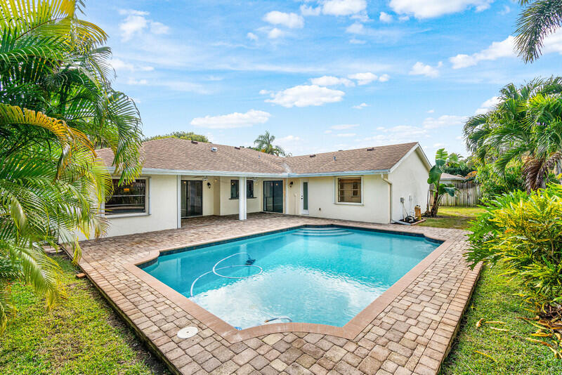4060 Birchwood, Boca Raton FL 33487