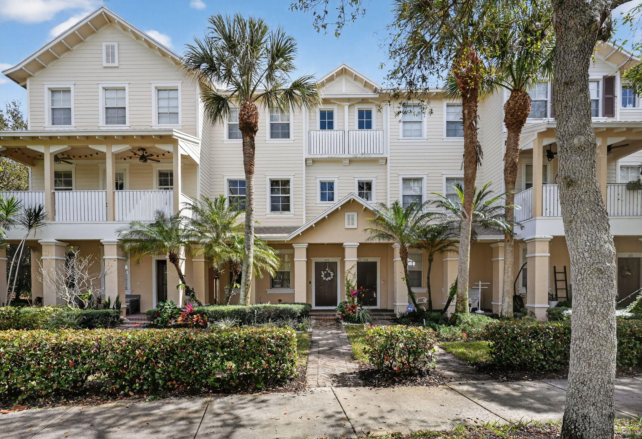 273 E Bay Cedar, Jupiter FL 33458