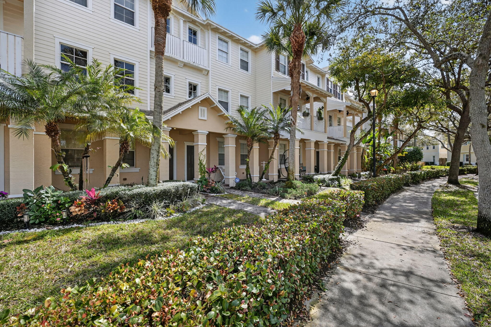 273 E Bay Cedar, Jupiter FL 33458