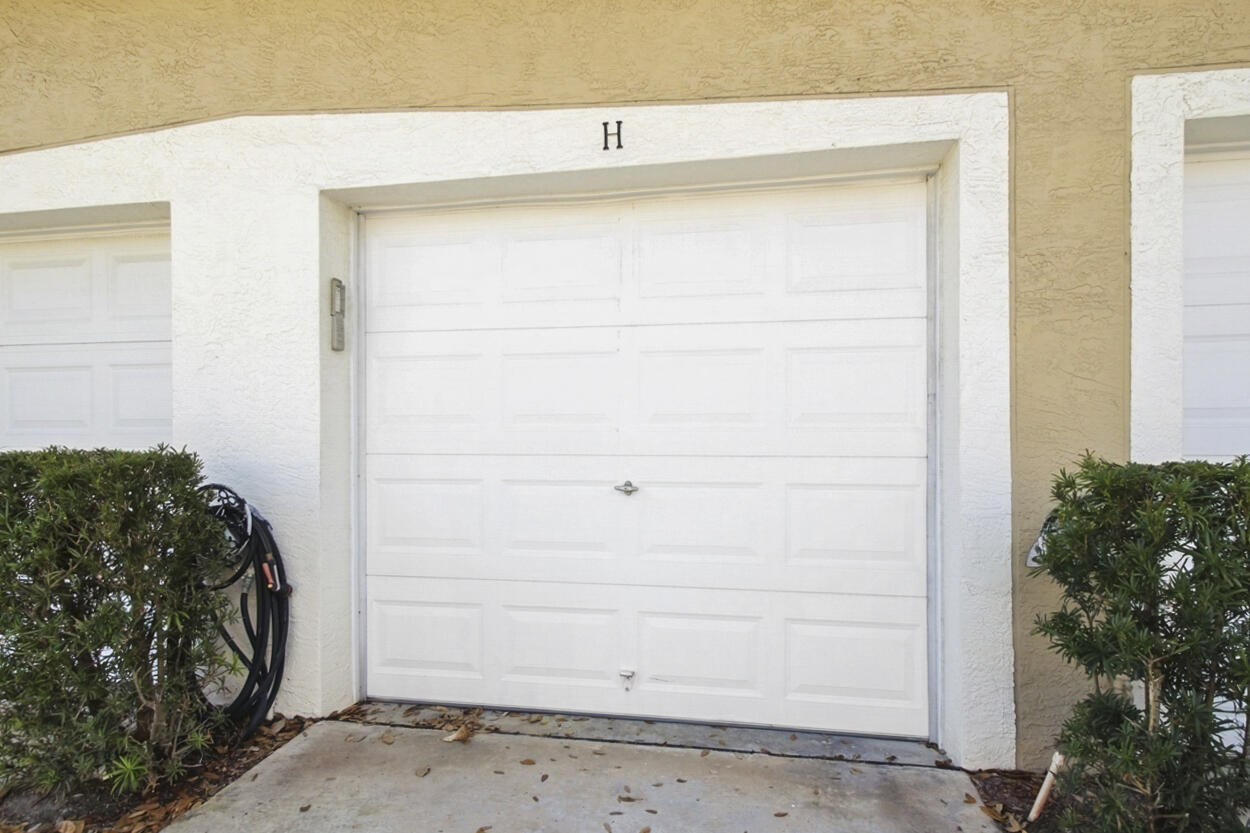 110 Lighthouse #H, Tequesta FL 33469