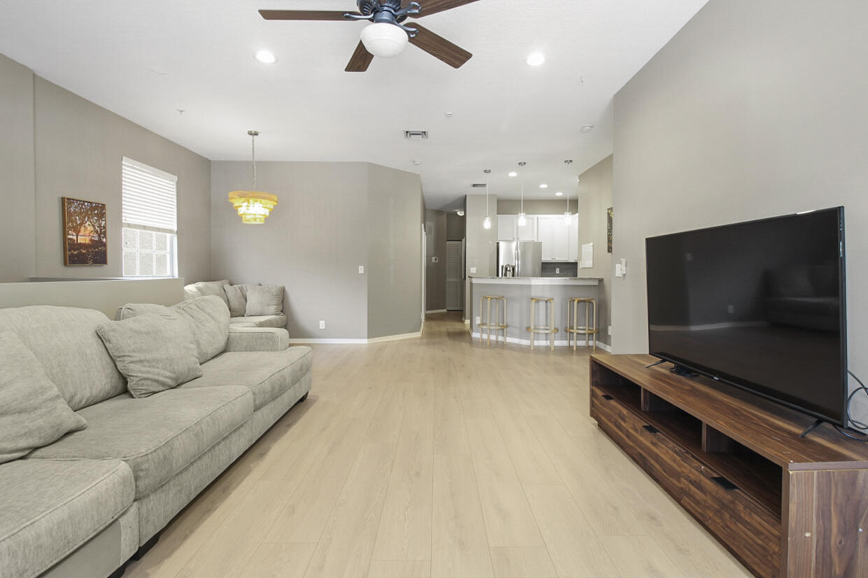 110 Lighthouse #H, Tequesta FL 33469
