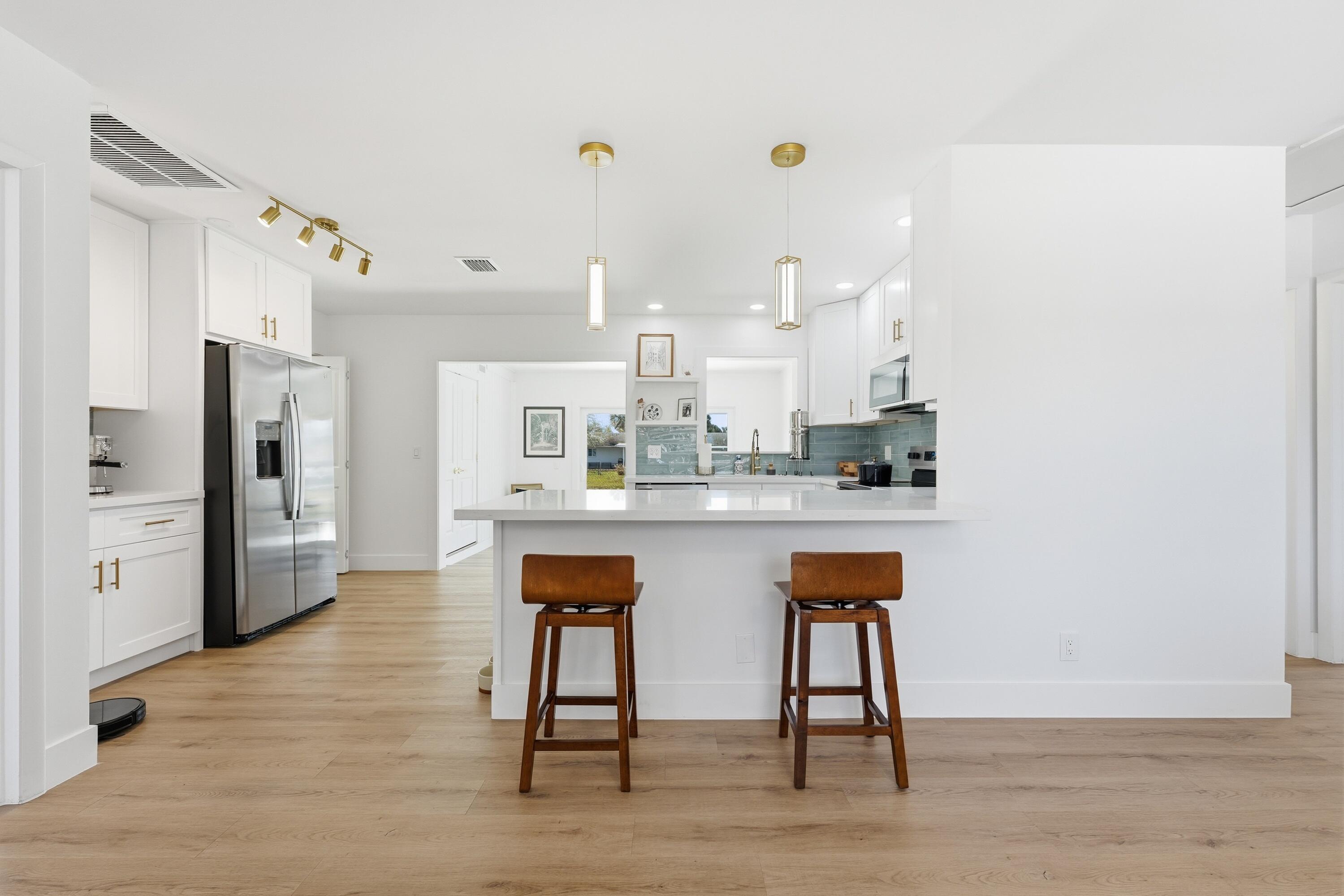 533 Riverside, Palm Beach Gardens FL 33410