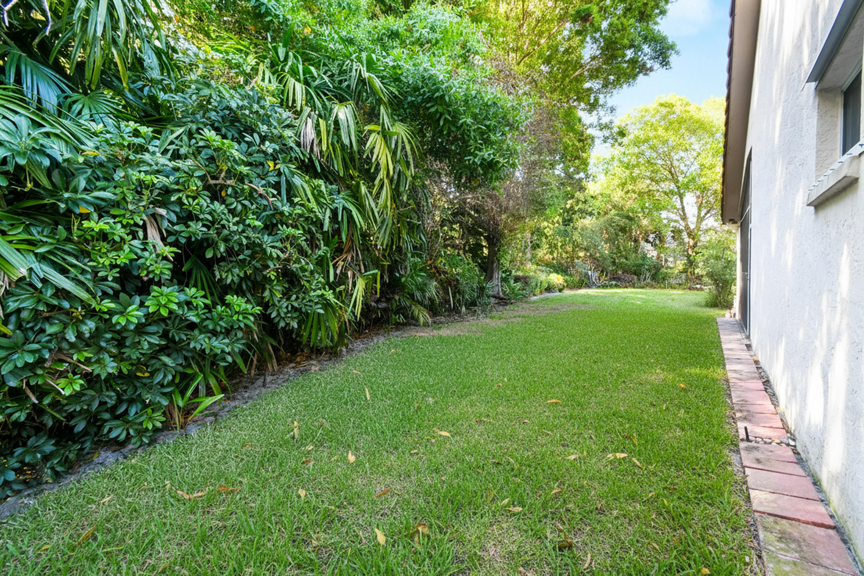 409 Woodview, Palm Beach Gardens FL 33418