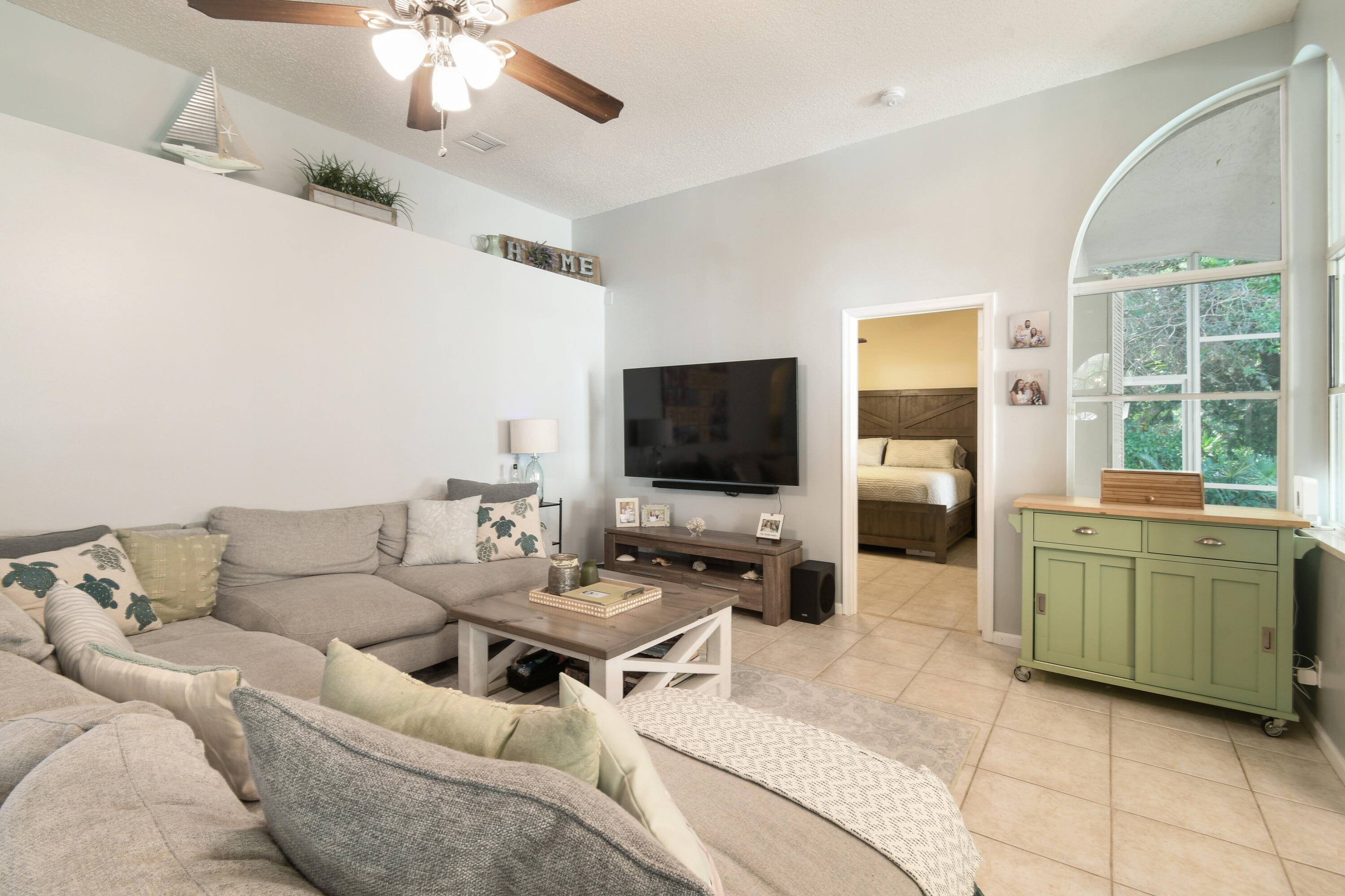 409 Woodview, Palm Beach Gardens FL 33418