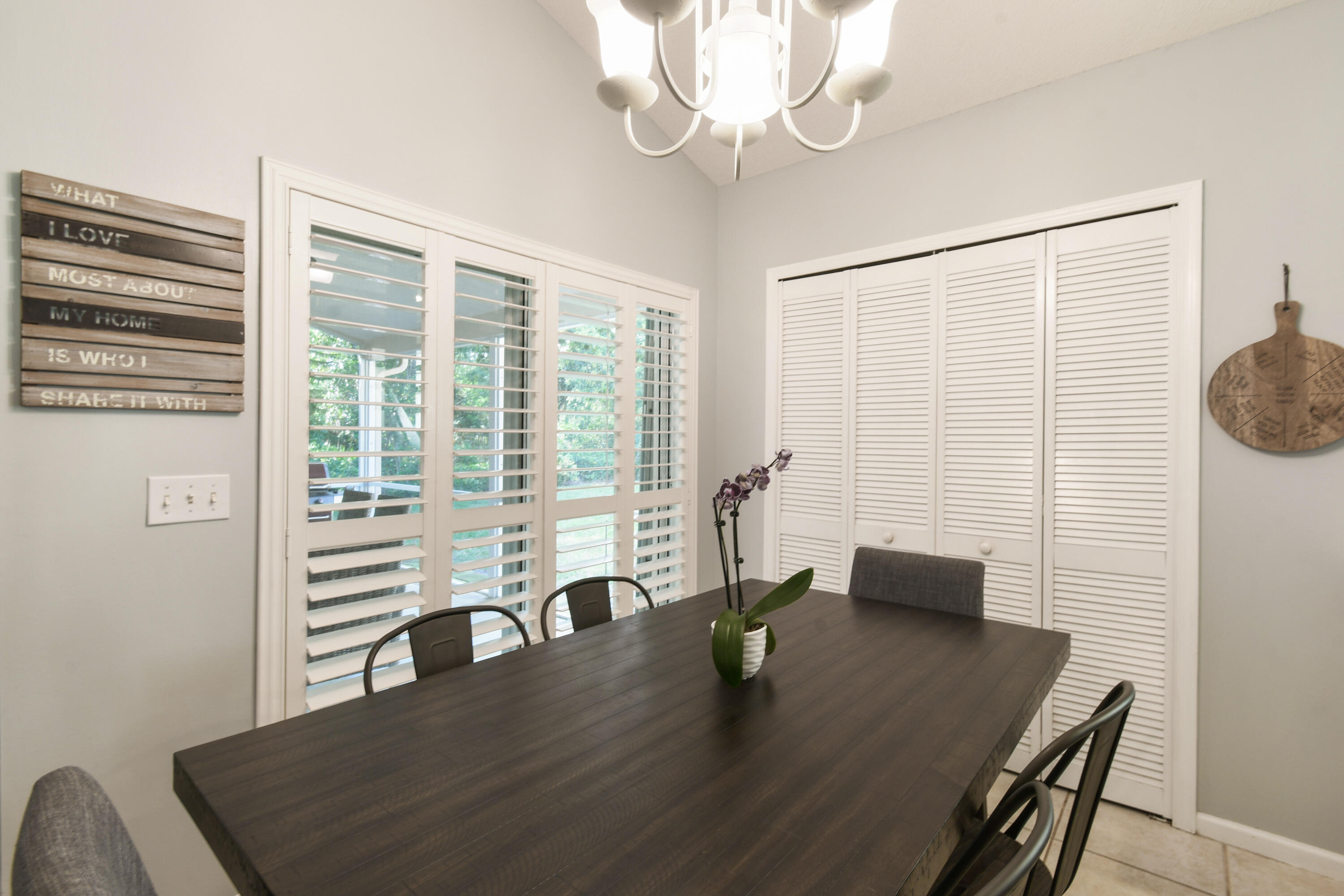 409 Woodview, Palm Beach Gardens FL 33418