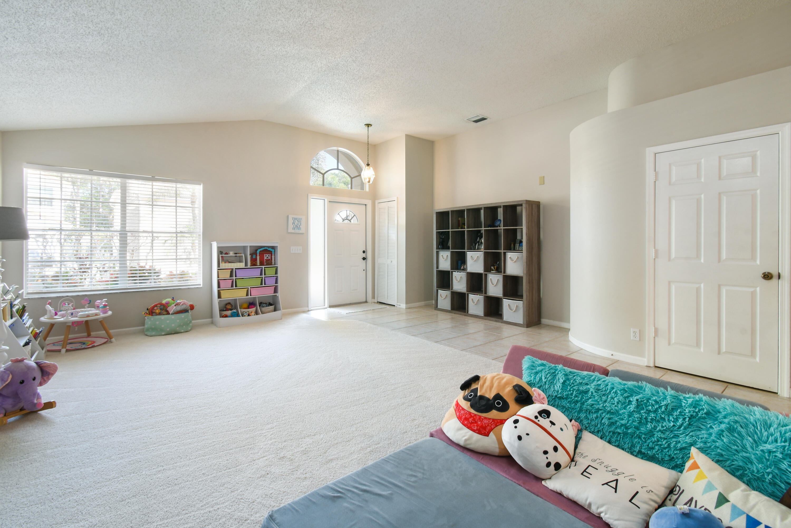 409 Woodview, Palm Beach Gardens FL 33418