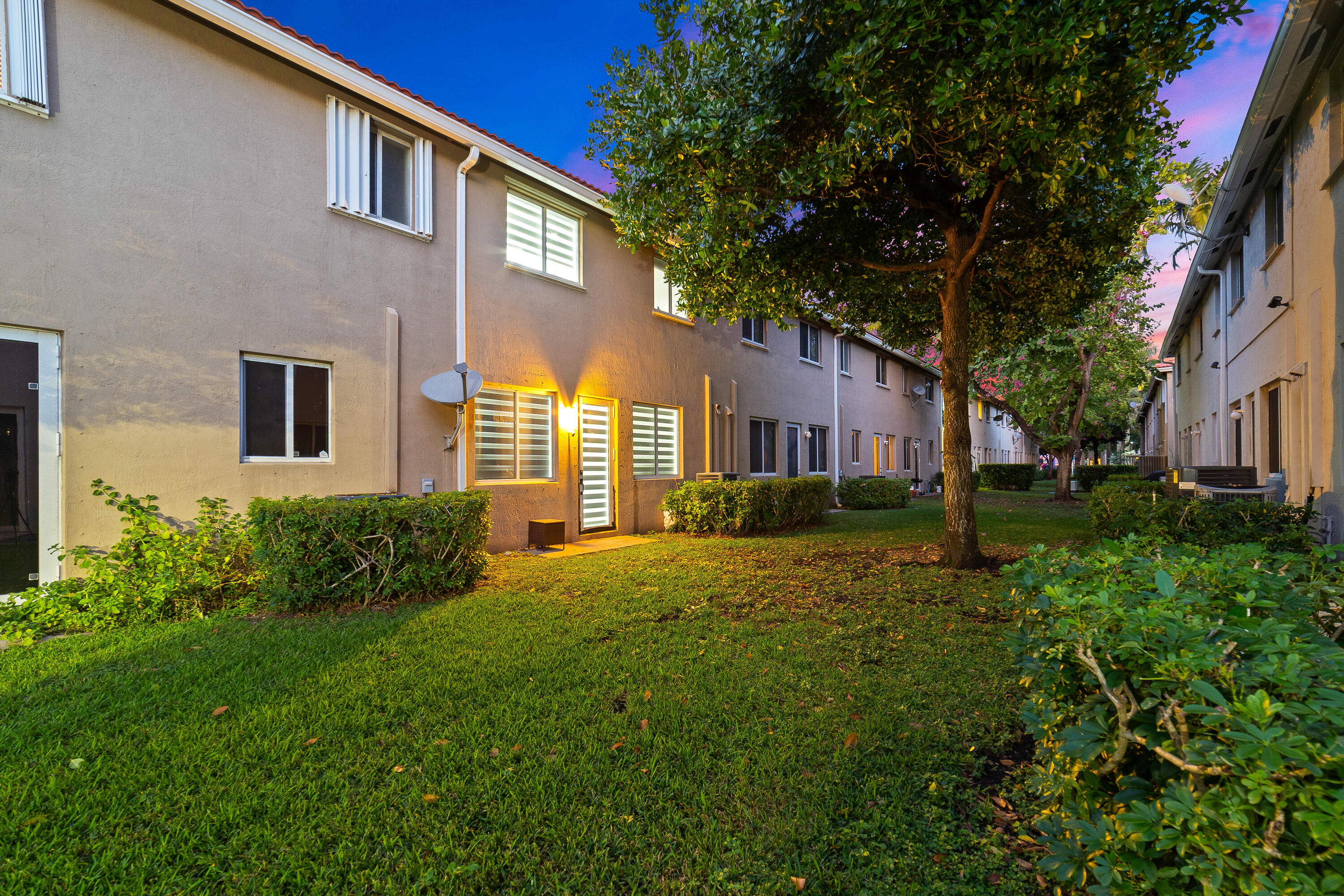 21105 NW 14th #4, Miami Gardens FL 33169