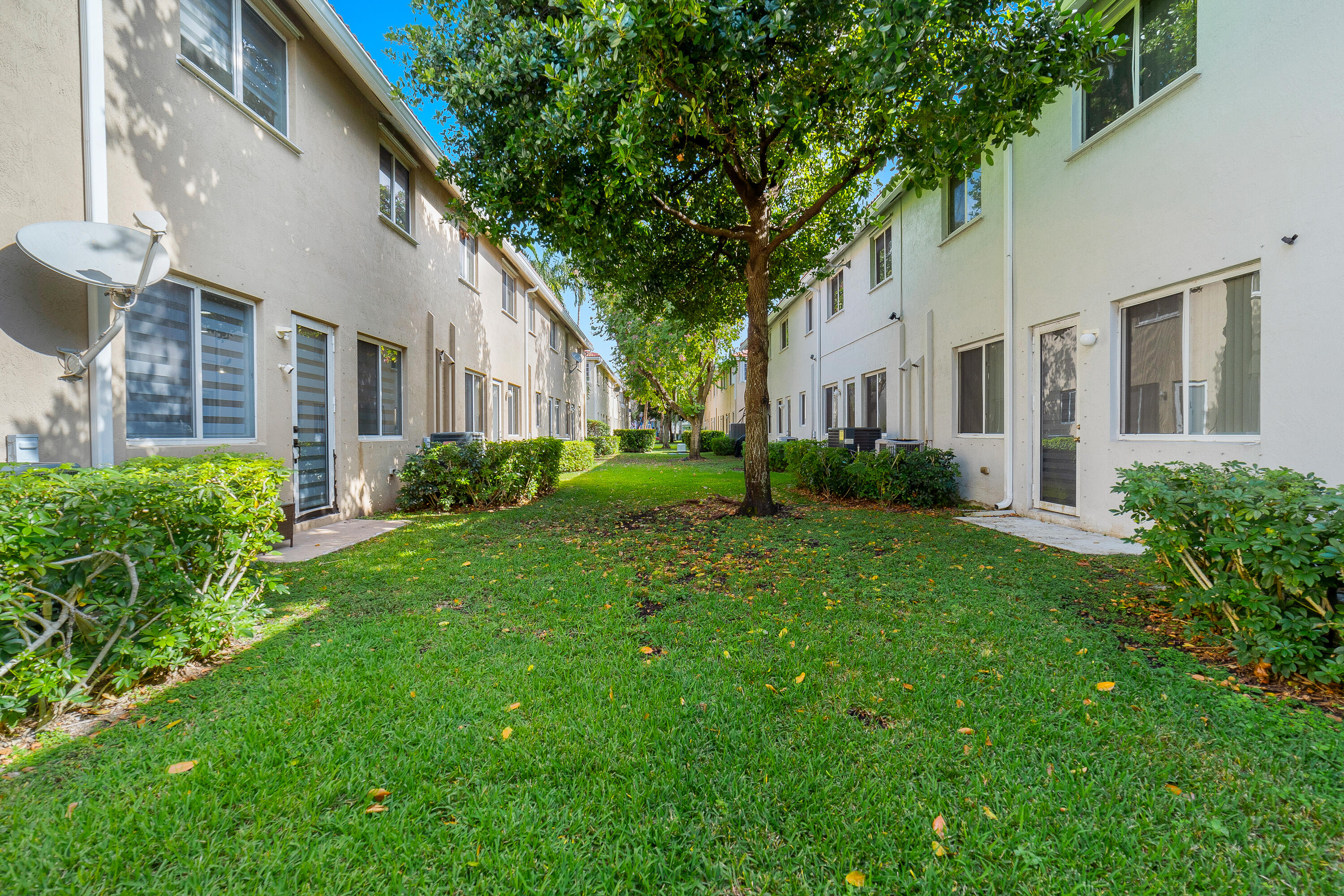 21105 NW 14th #4, Miami Gardens FL 33169