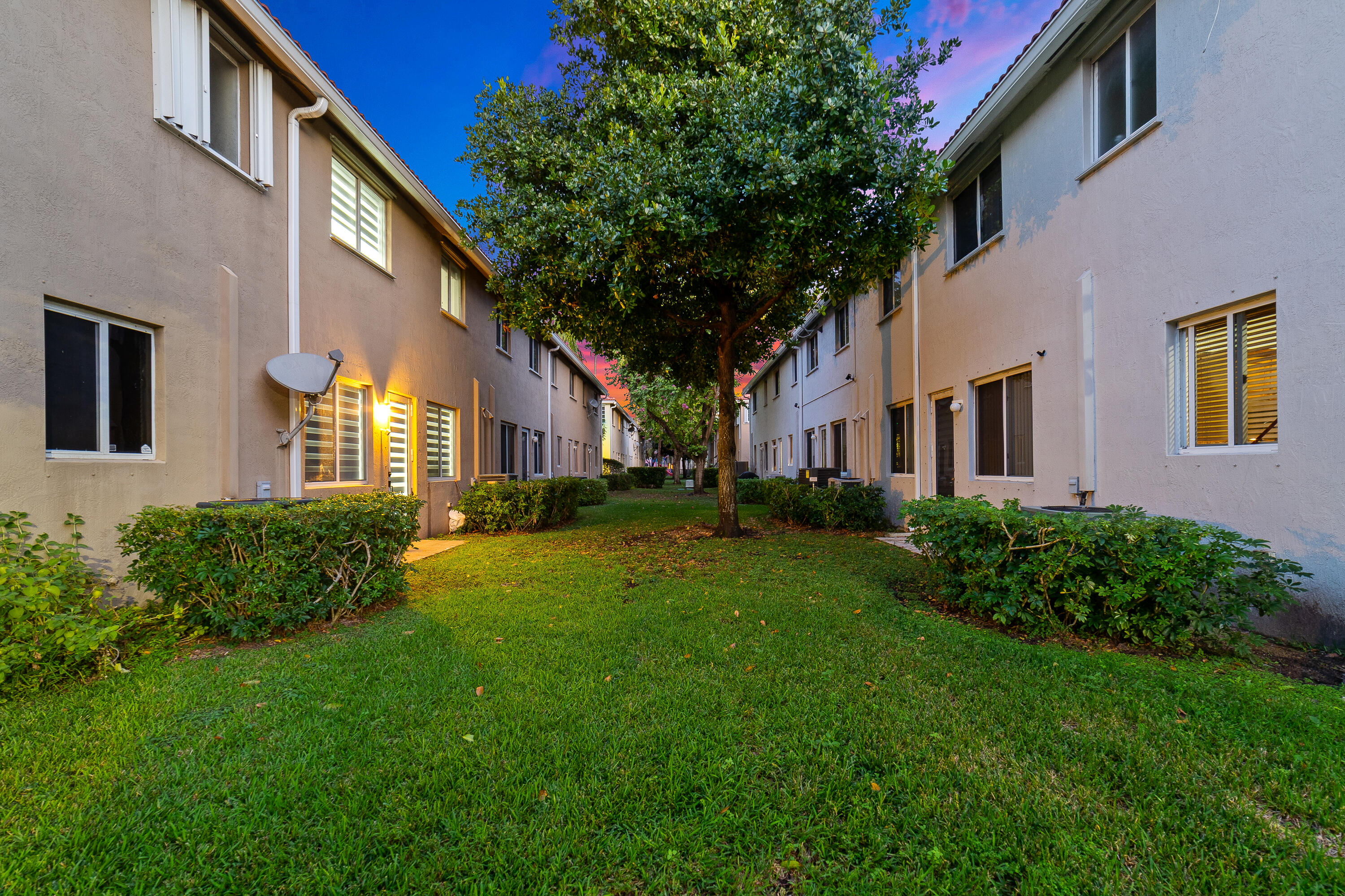 21105 NW 14th #4, Miami Gardens FL 33169
