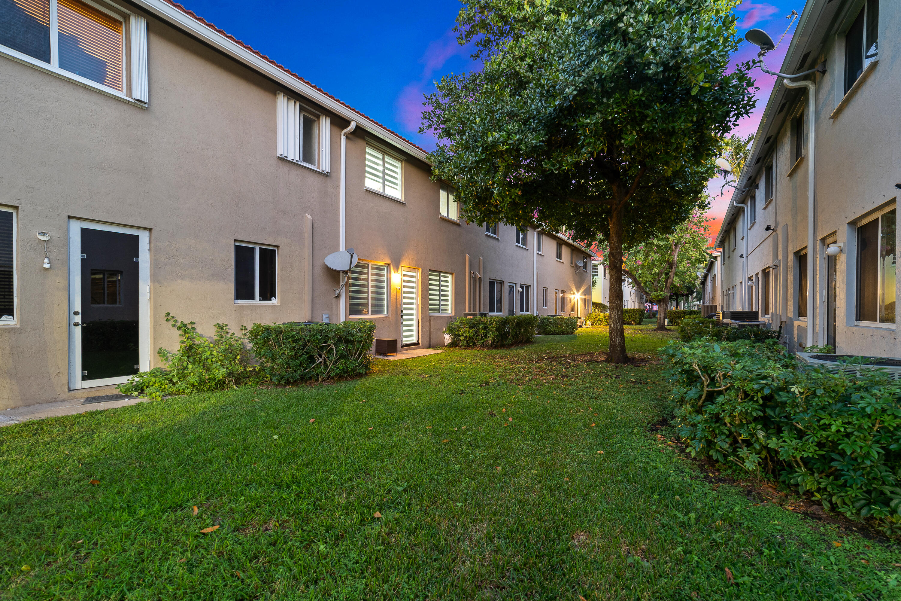 21105 NW 14th #4, Miami Gardens FL 33169